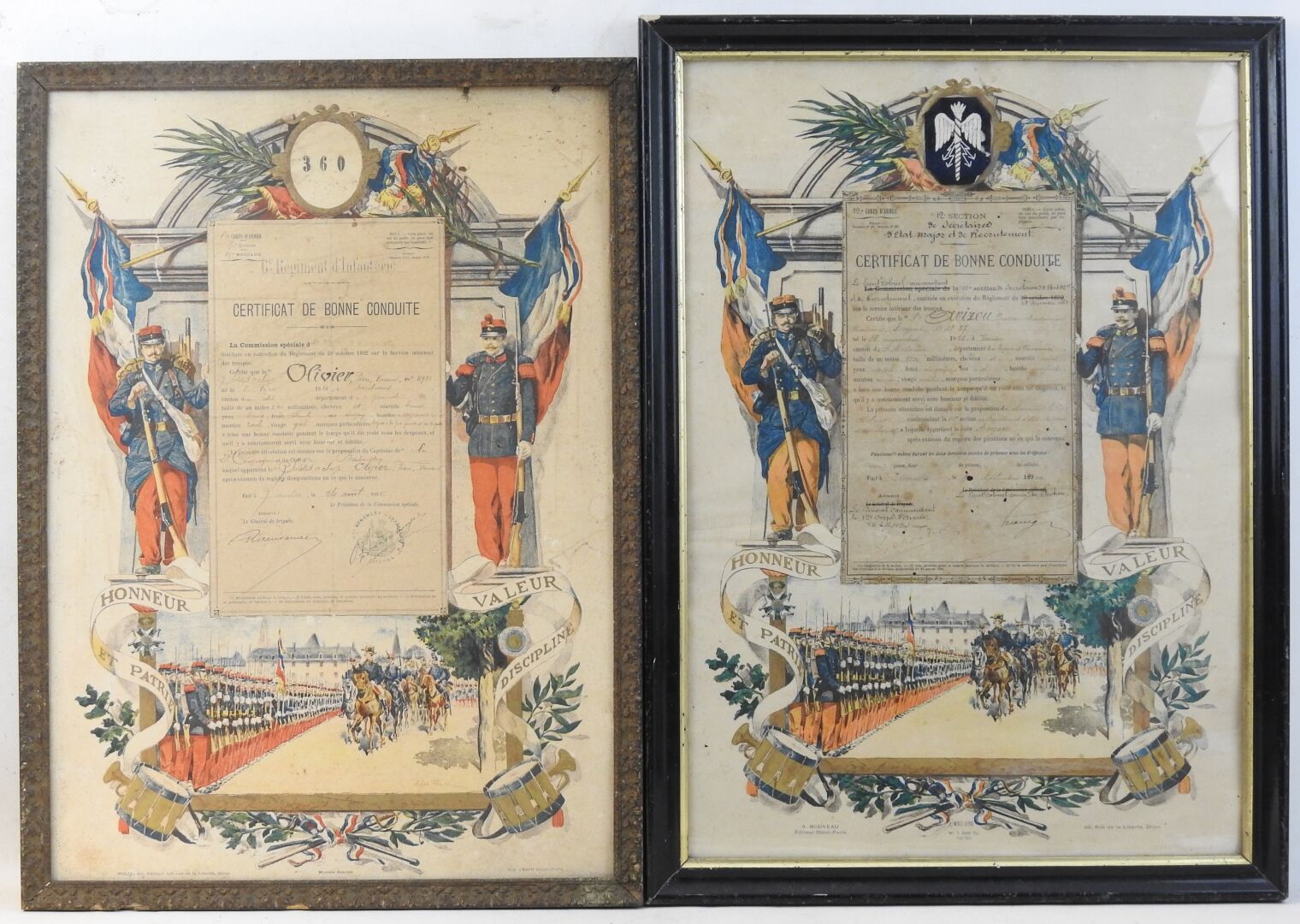 Null 文件。套装的2份良好行为证书，一份是1905年的第6步兵队的，另一份是1900年的第12参谋部秘书的杯垫，有一个原始的领子标签。尺寸53 X 38厘米&hellip;