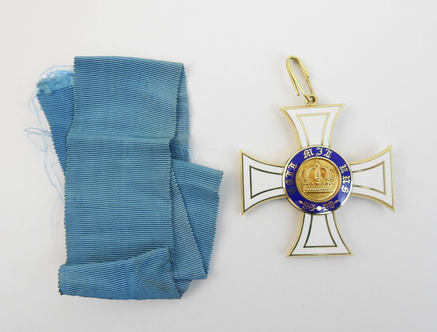 Null PRUSSE. Ordre royal de la couronne, croix de 1e classe en argent doré émail&hellip;