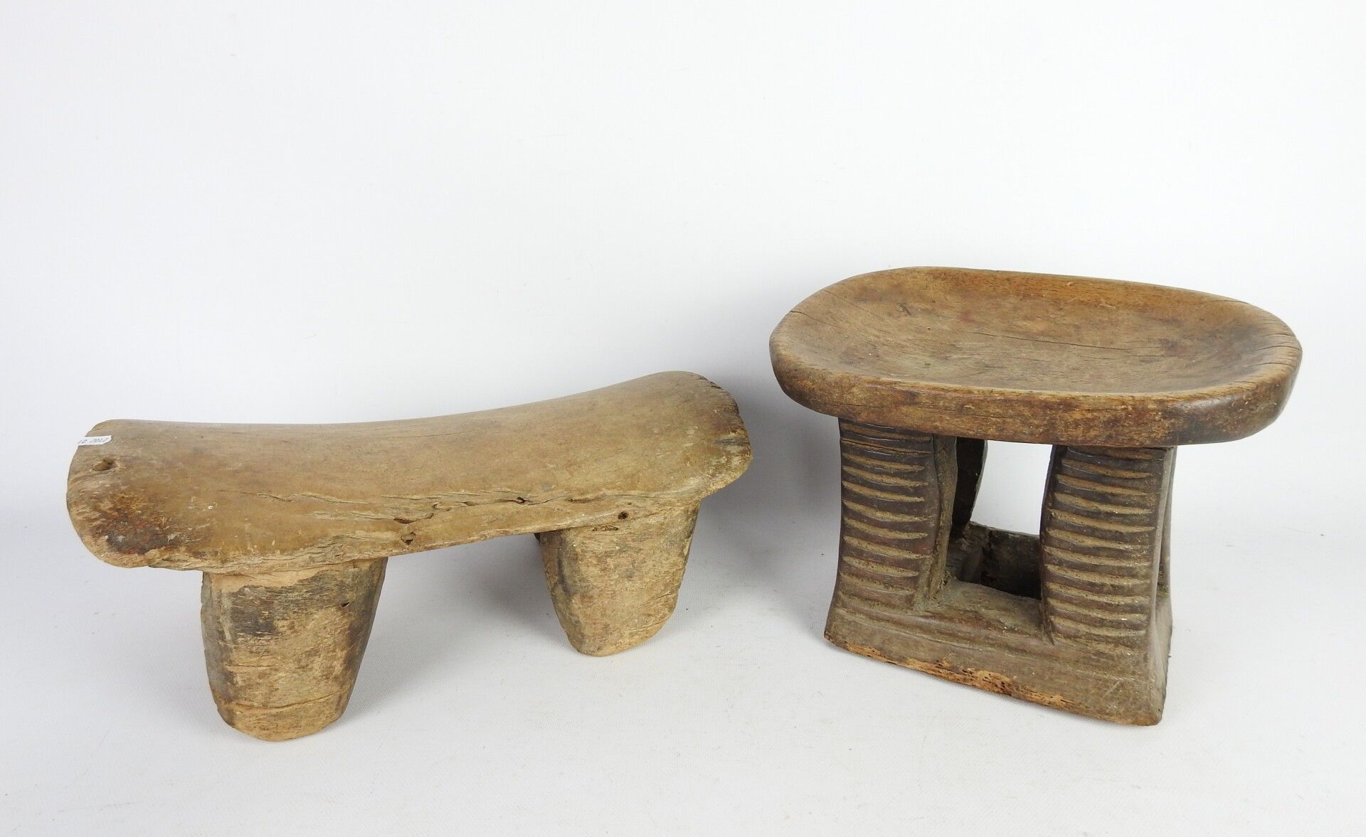 Null TWO BAMOUN TABOURETS Cameroon in carved and patinated wood. 23 x 31 x 21 cm&hellip;