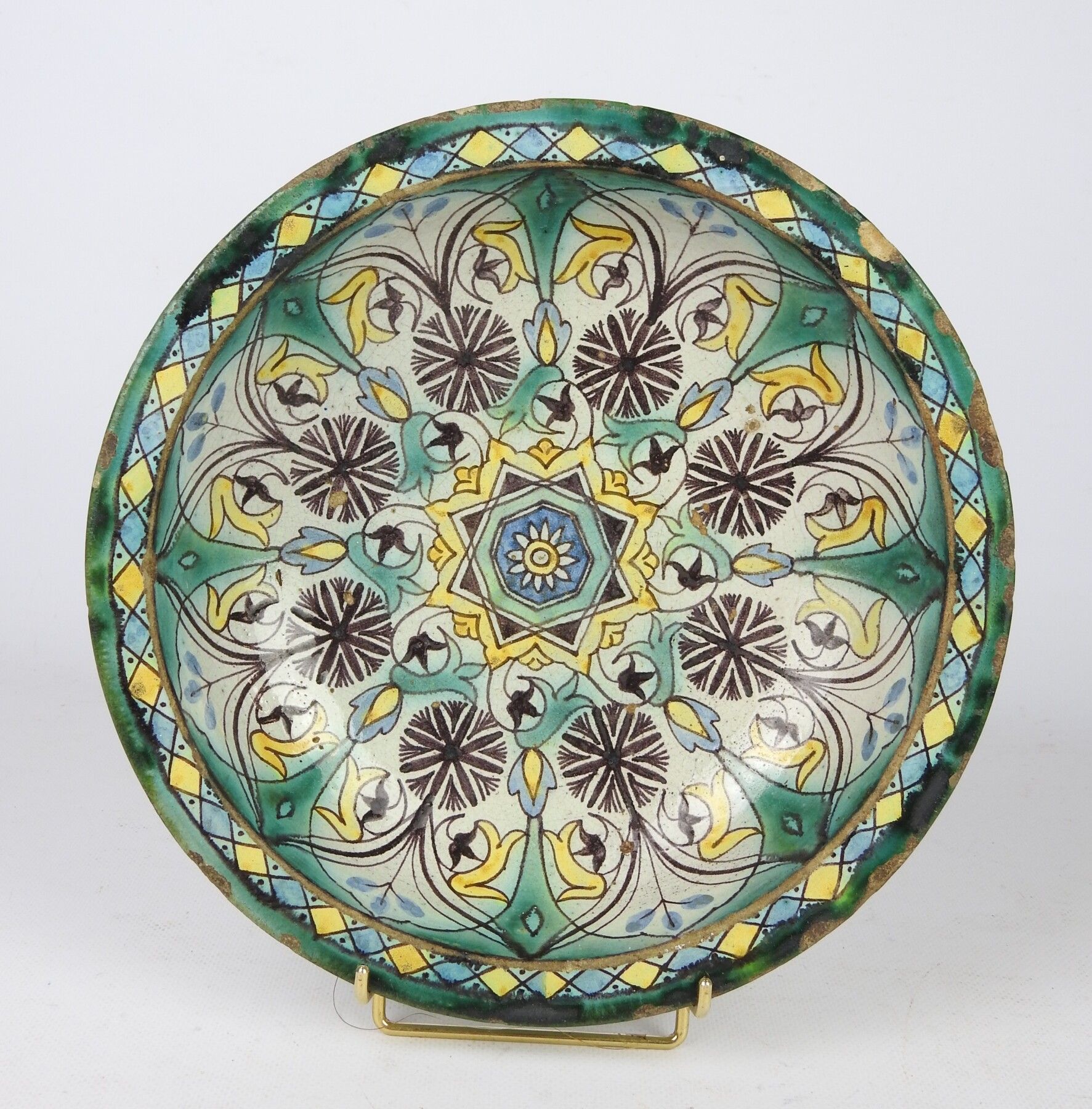 Null Fez, Morocco.

Antique 'Ghotar' dish made of terracotta and earthenware ena&hellip;