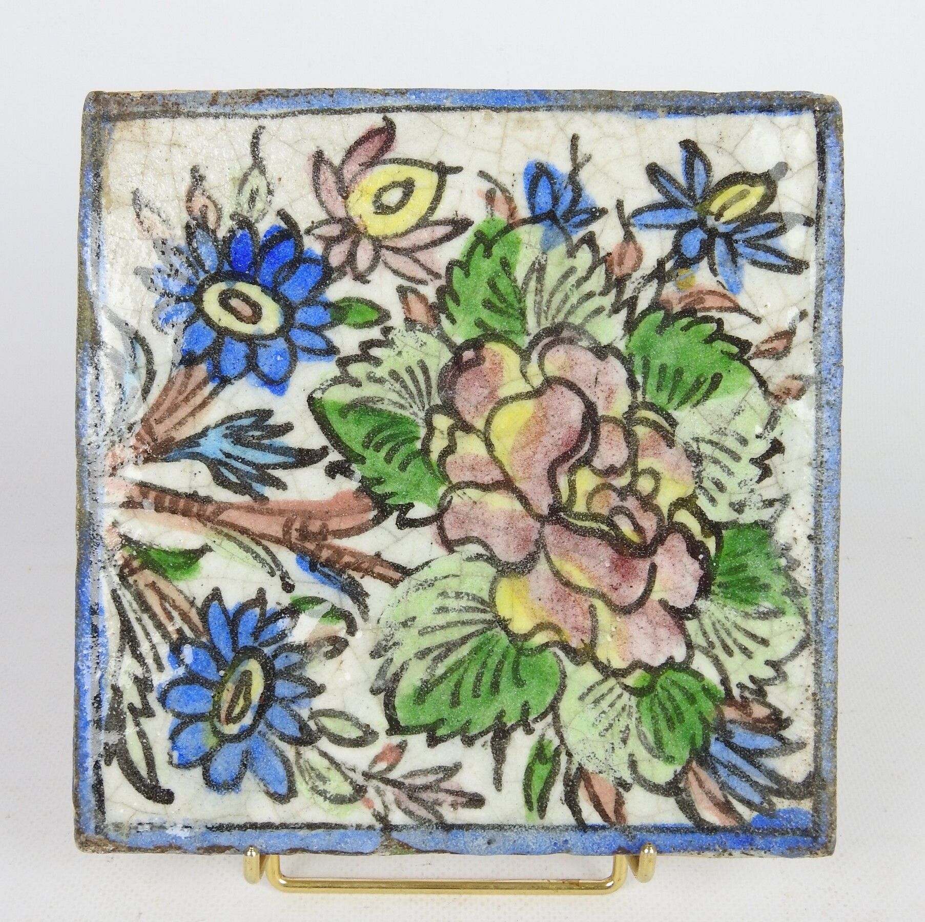 Null Tubo de cerámica silícea esmaltada con decoración floral. 18,5 x 18,5 cm.