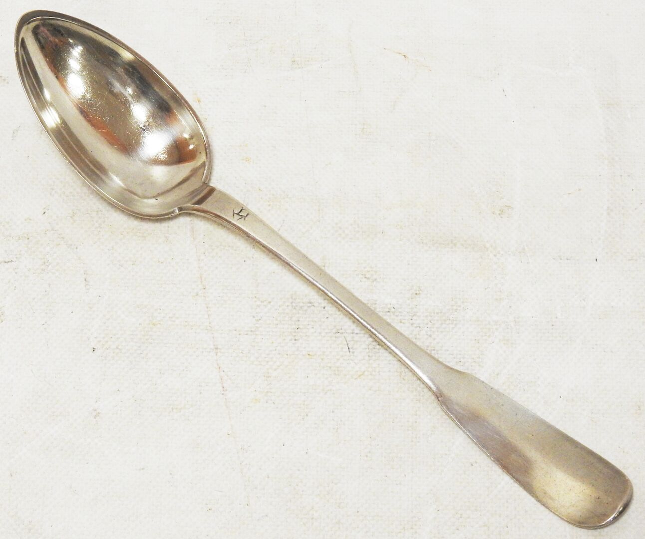 Null Spoon for stew in silver with old man and Ceres mark.

Weight : 138 gr.

L.&hellip;