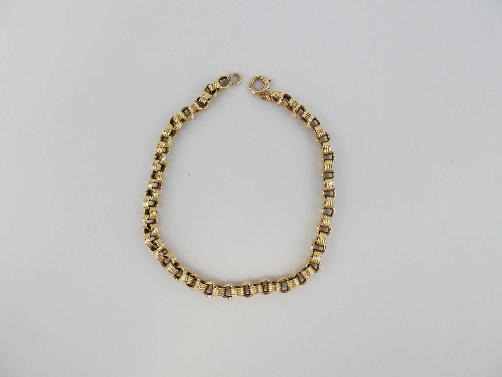 Null Gold bracelet 18k (750°/°°) with Venetian mesh. Net weight: 6.51g