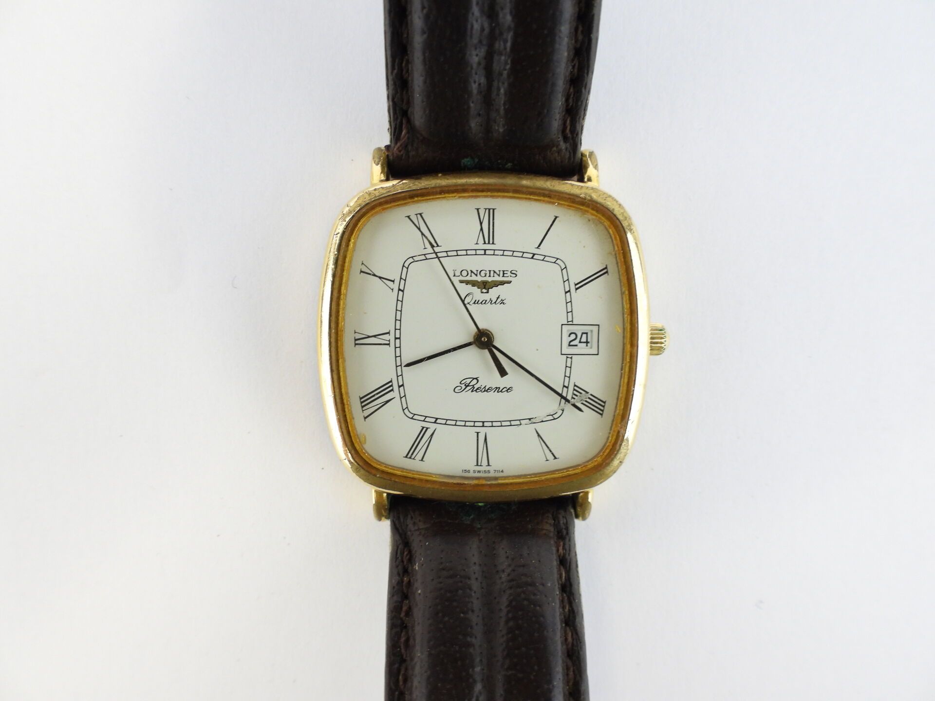 Null LONGINES Herren-Armbanduhr, Modell Présence. Stahlgehäuse aus vergoldetem M&hellip;