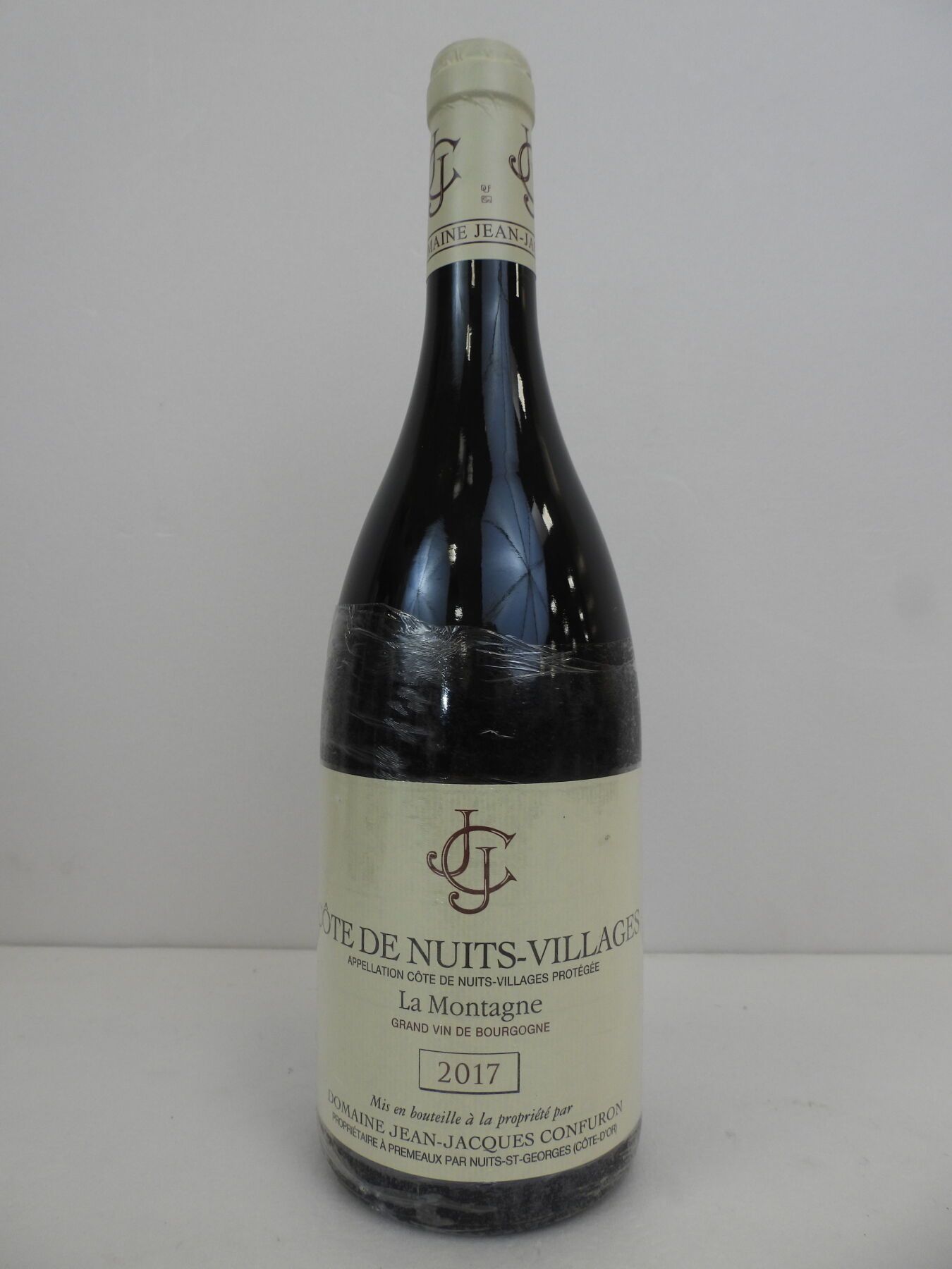 Null 1 bouteille Côte de Nuits Rouge La Montagne Jean Jacques Confuron. 2017