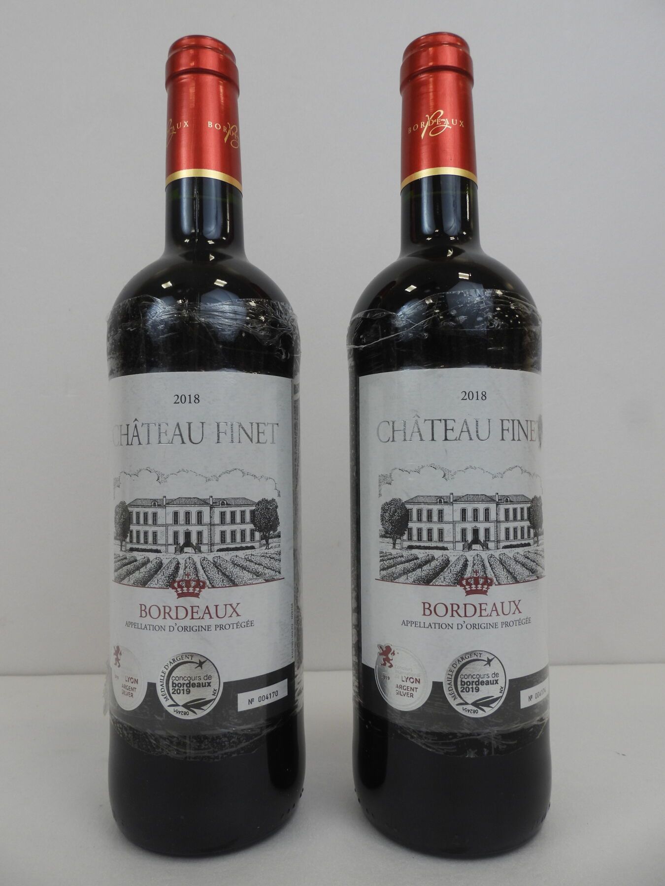Null 2 bouteilles Château Finet. 2 médailles. 2018