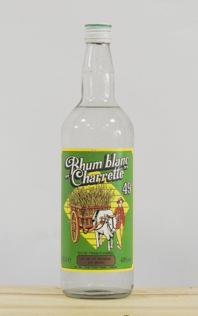 Null 1瓶

White rum Charrette。

来自留尼汪岛的传统朗姆酒。49°.100cl.

穿到标签上。