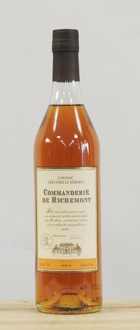 Null 1 bottle

Cognac very old reserve - Commanderie de Richemont - Calvet - 70 &hellip;