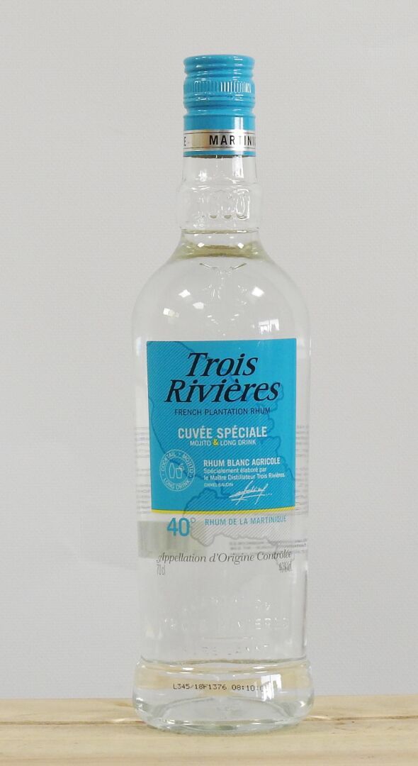 Null 1 botella 

Ron blanco

Trois Rivière - Cuvée Spéciale (Martinica)