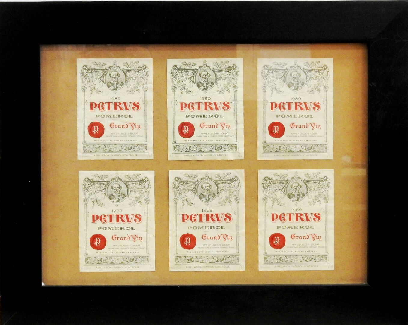 Null Sammlung von Etiketten von Grand Cru-Weinen, bestehend aus : 

Ein "Petrus"&hellip;