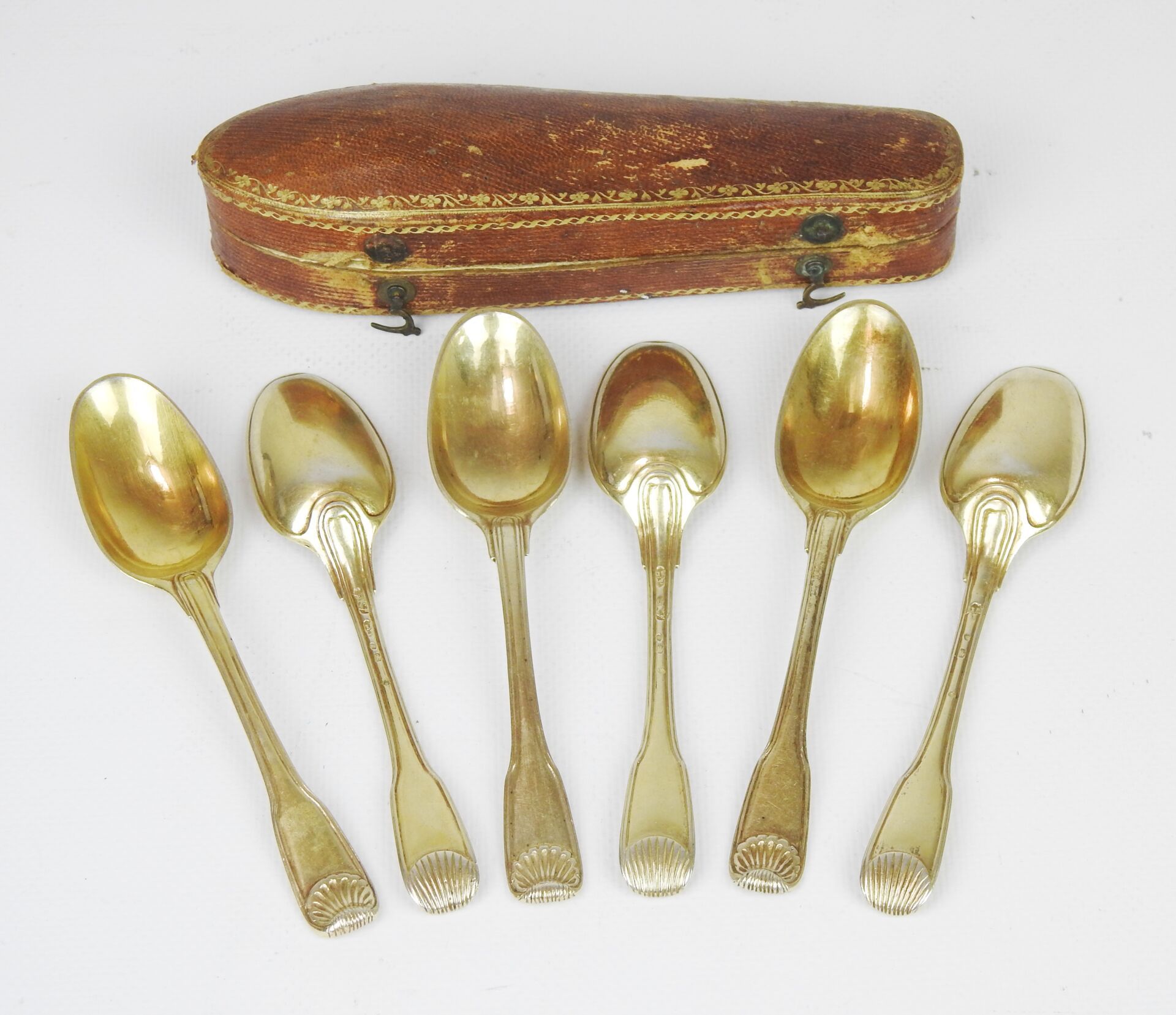 Null Suite of six coffee spoons in vermeil model net with shell. In their morocc&hellip;