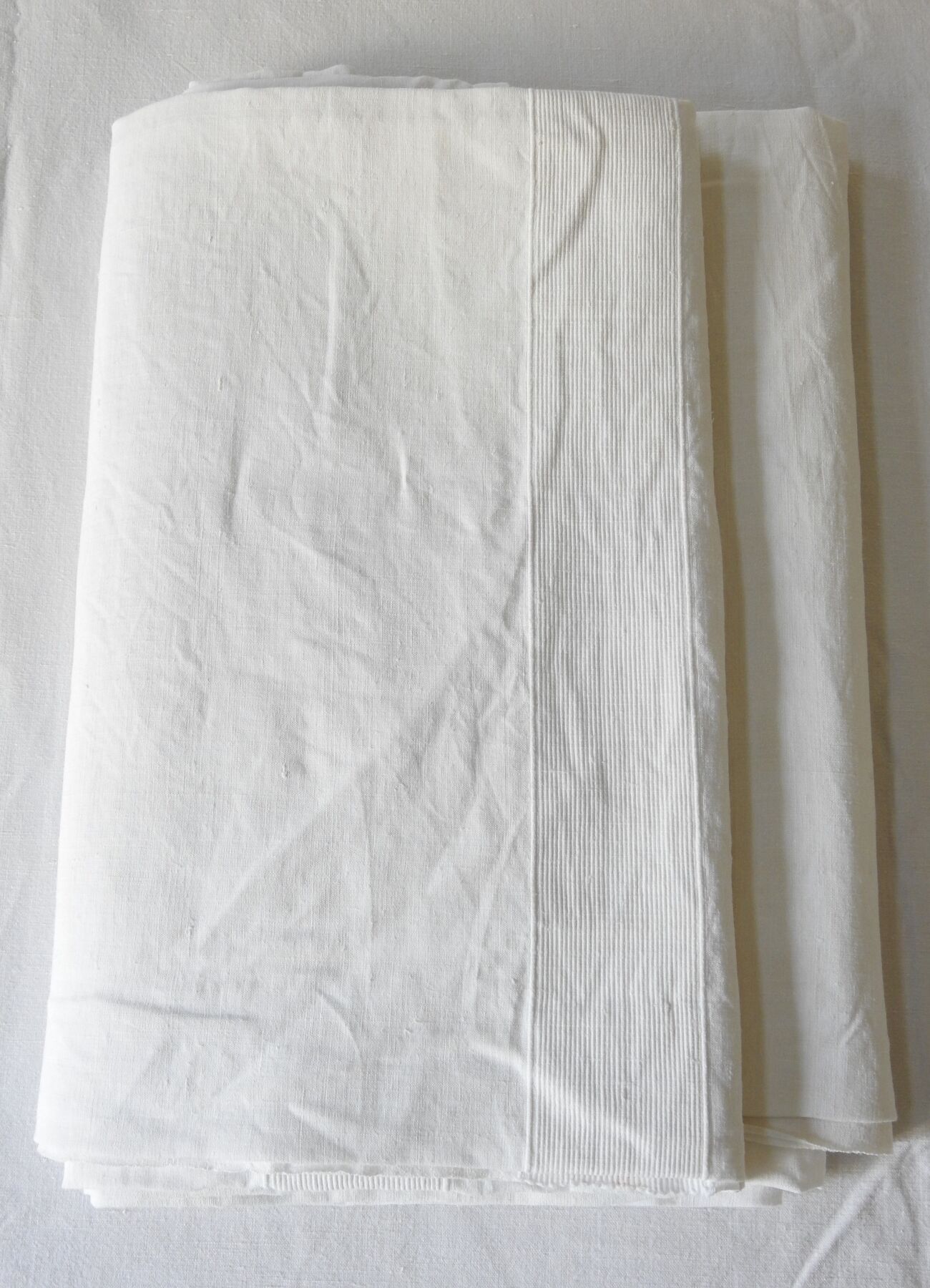 Null Large Linen Tablecloth 480 x 200 cm.