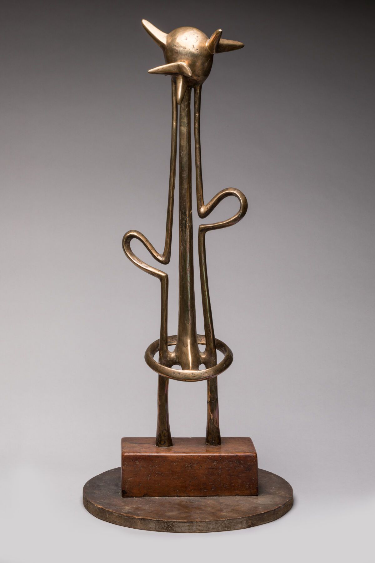 Null 
Helen Elizabeth PHILLIPS (1913-1984) : Fledgling. Sculpture en métal doré &hellip;