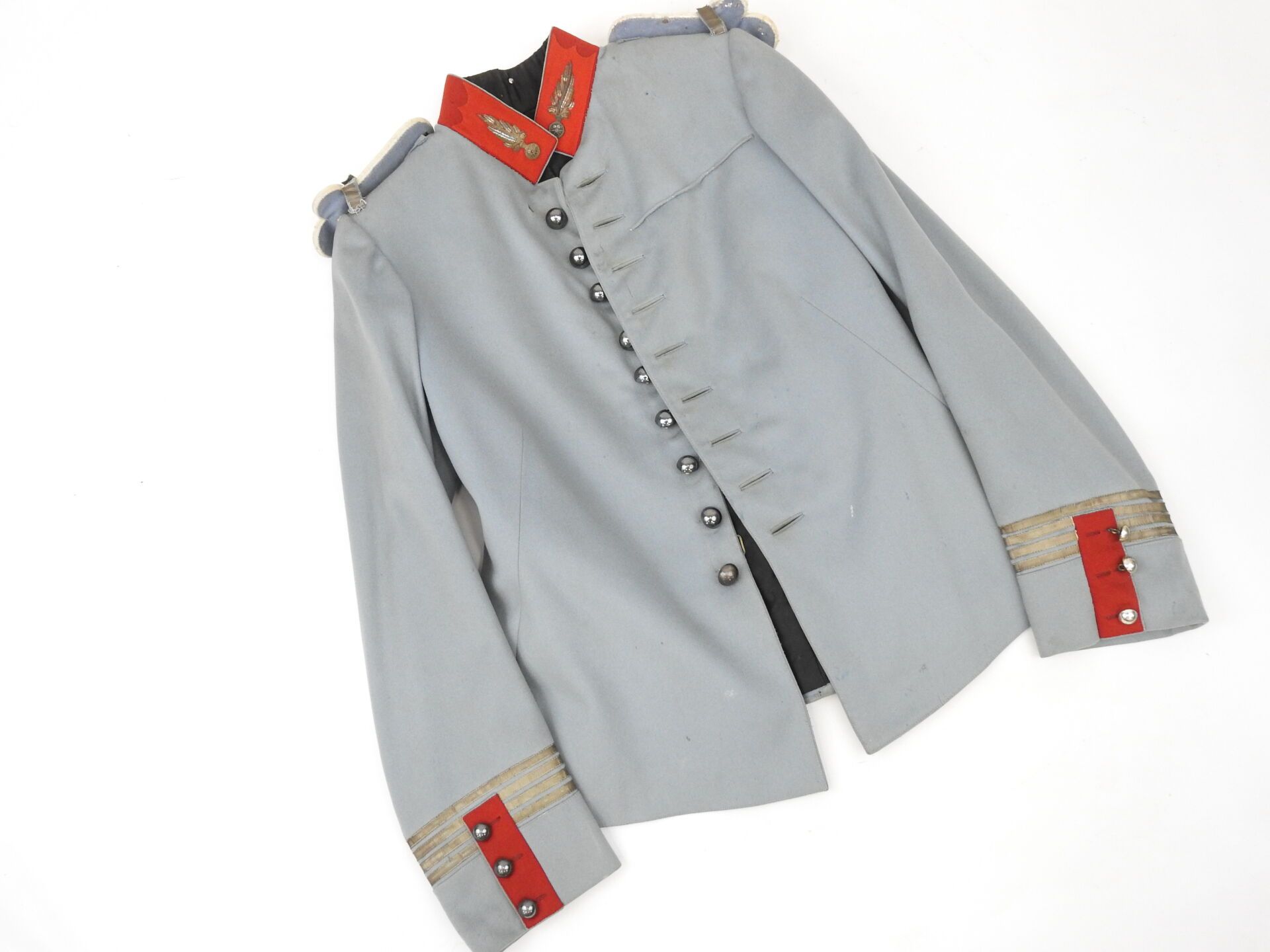 Null FRANCE. Tunic of squadron leader of the mounted hunters in sky blue cloth, &hellip;