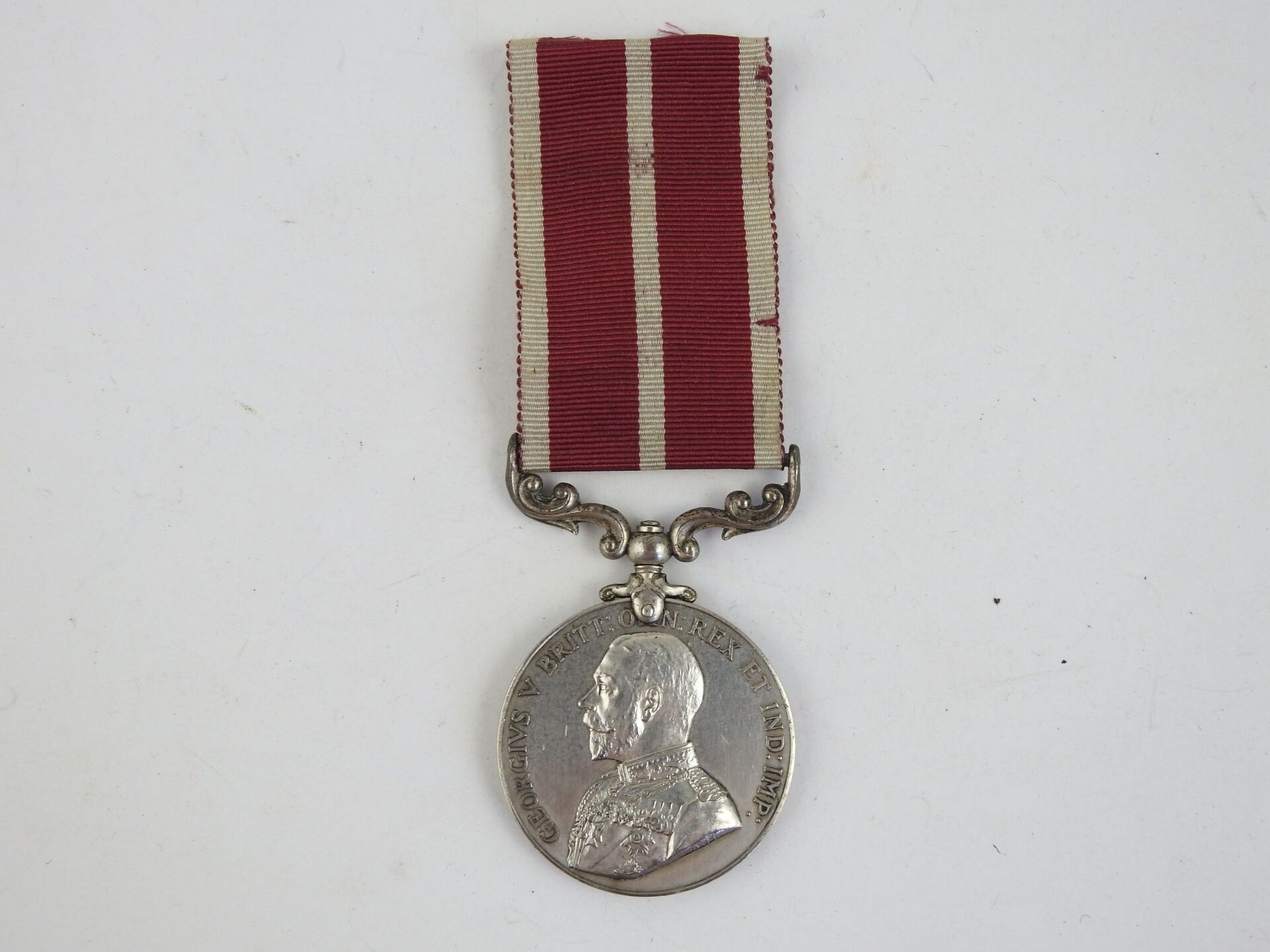 Null 装饰品。英国。乔治五世统治时期（1910-1936），授予皇家陆军服务团（RASC）二等兵R.济慈的 "功勋 "奖章，并配有绶带。ABE