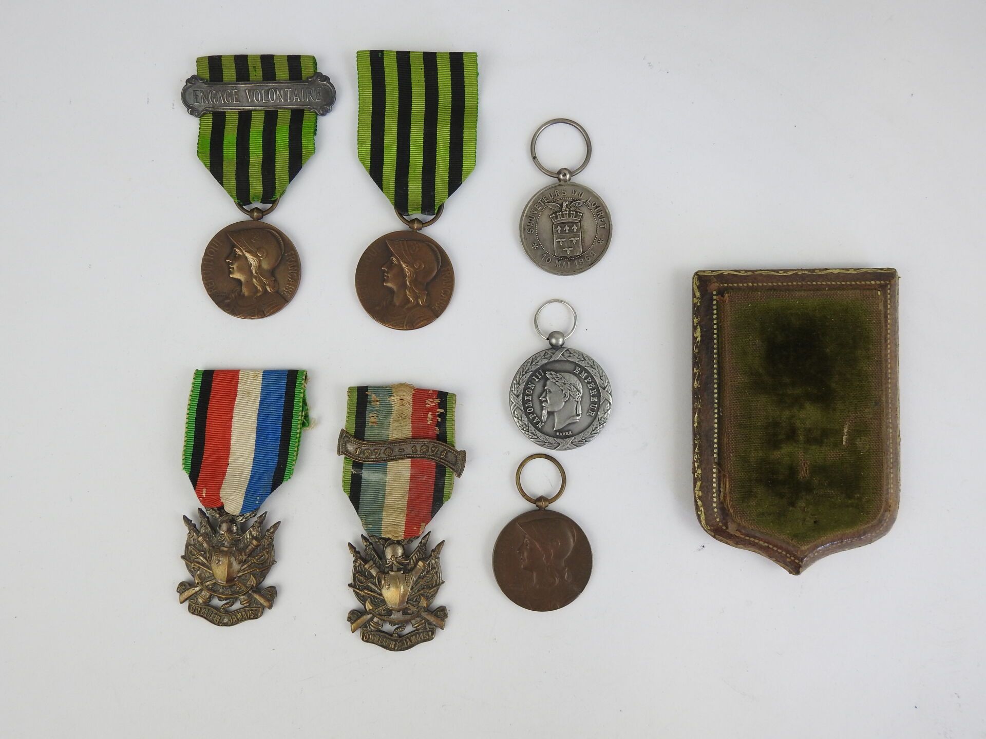 Null DECORATIONS. FRANCE. Lot consisting of 3 medals of the war of 1870 (one wit&hellip;
