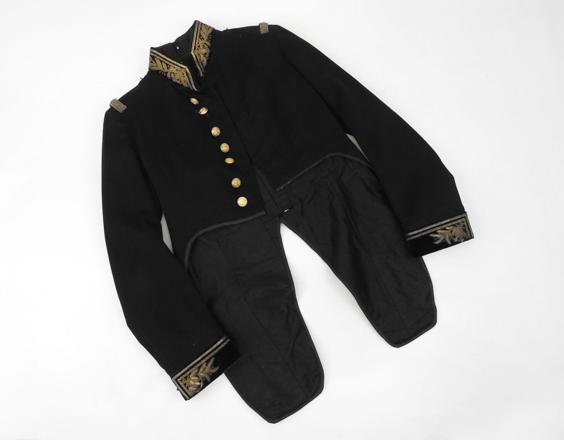 Null FRANCE. Habit d'officier de marine en drap bleu foncé, collet droit en velo&hellip;