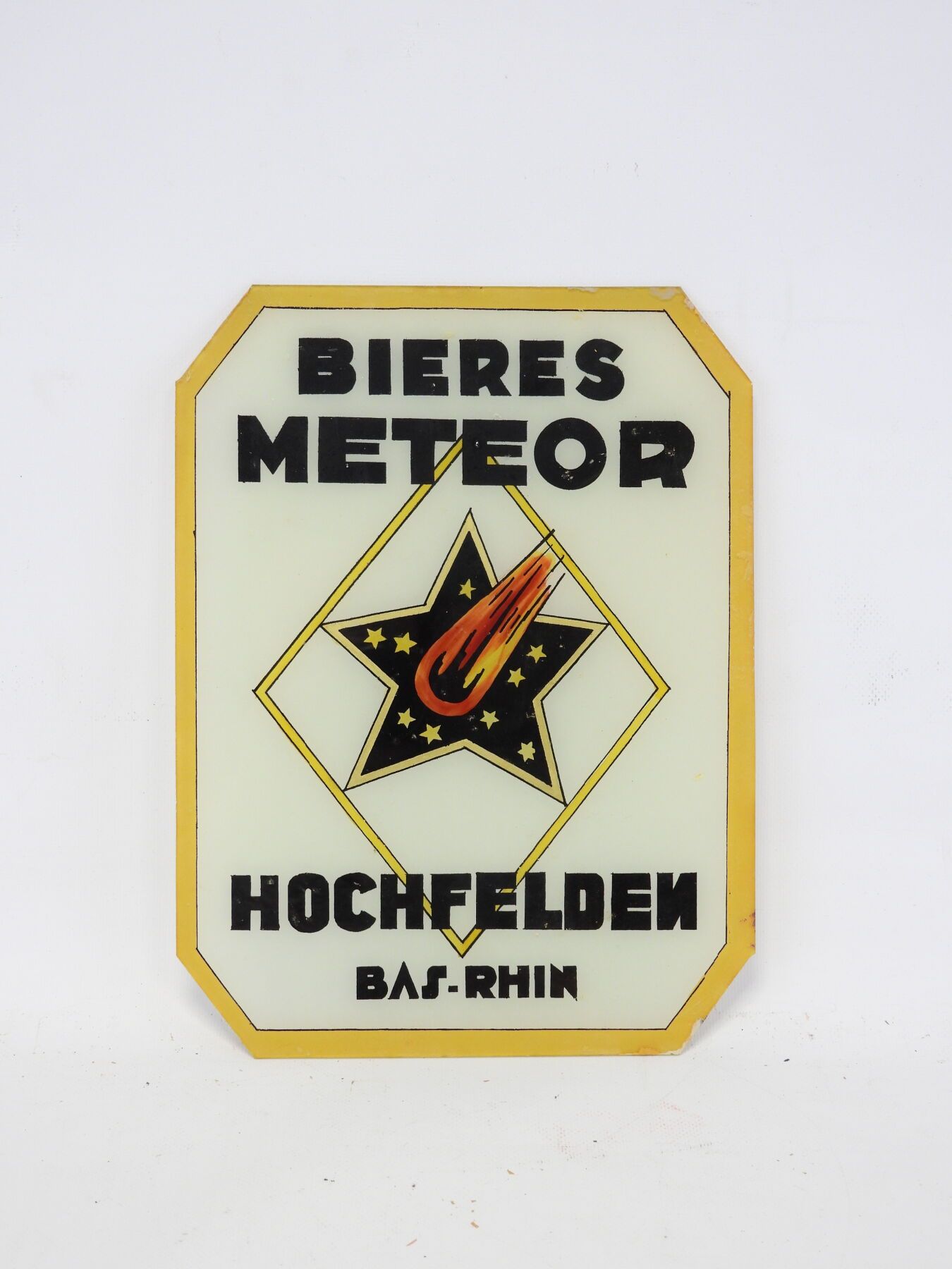 Null METEOR：标有 "Bières Meteor Hochfelden Bas Rhin "的玻璃广告板。32 x 24厘米。穿着。