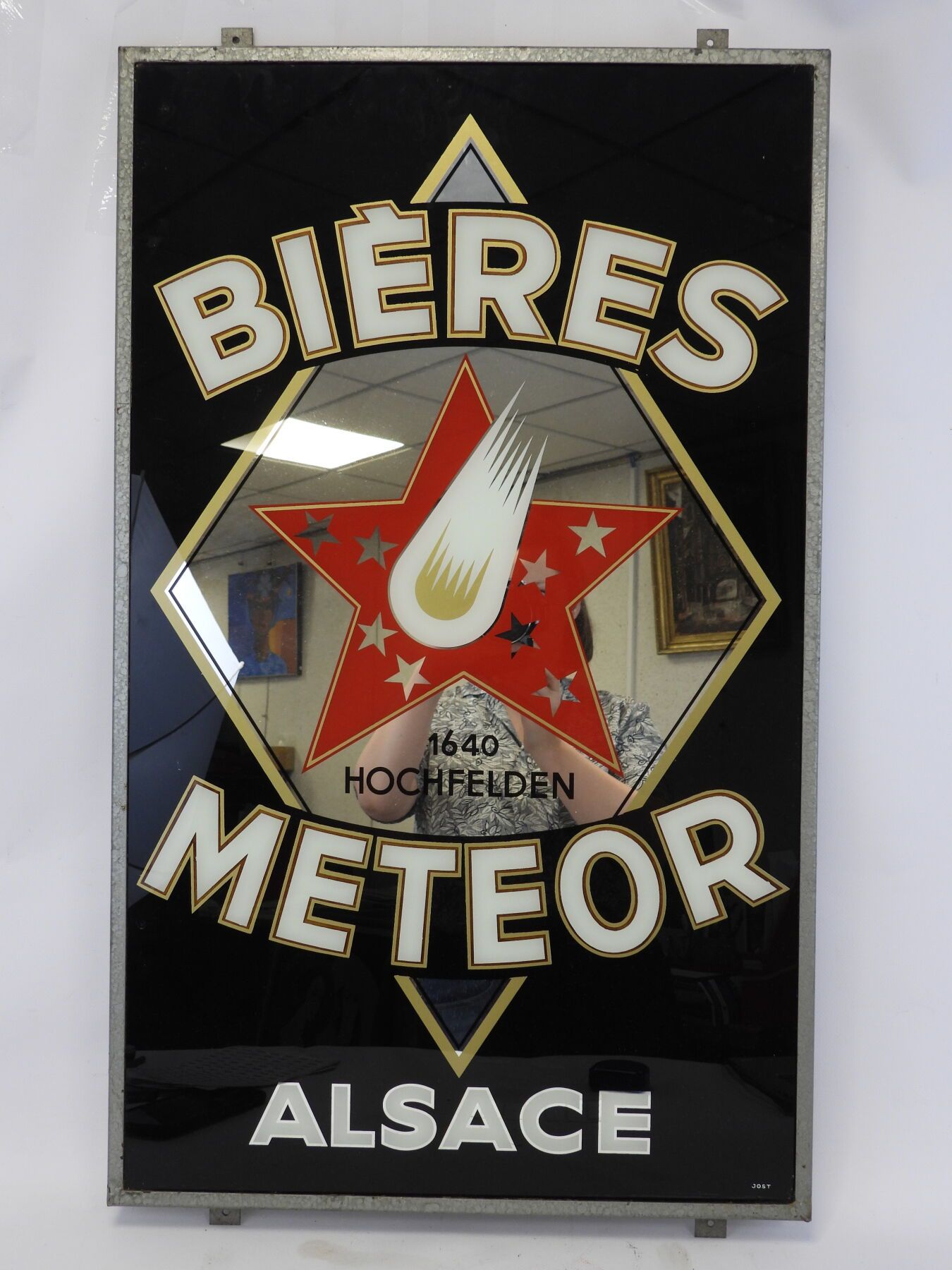 Null 梅特：玻璃广告牌（？），刻有 "Bieres météor 1640 Hochefelden Alsace"。金属框架。JOST的编辑。81 x 49&hellip;