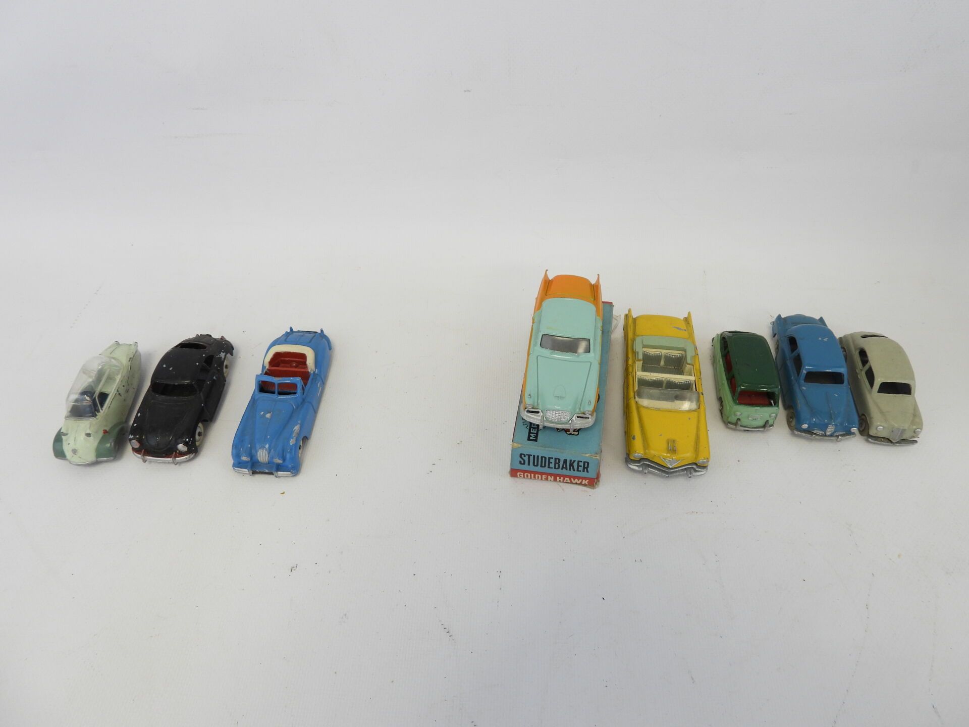 Null QUIRALU : Three vehicles, scale 1/43. Condition of use. 



We join there :&hellip;