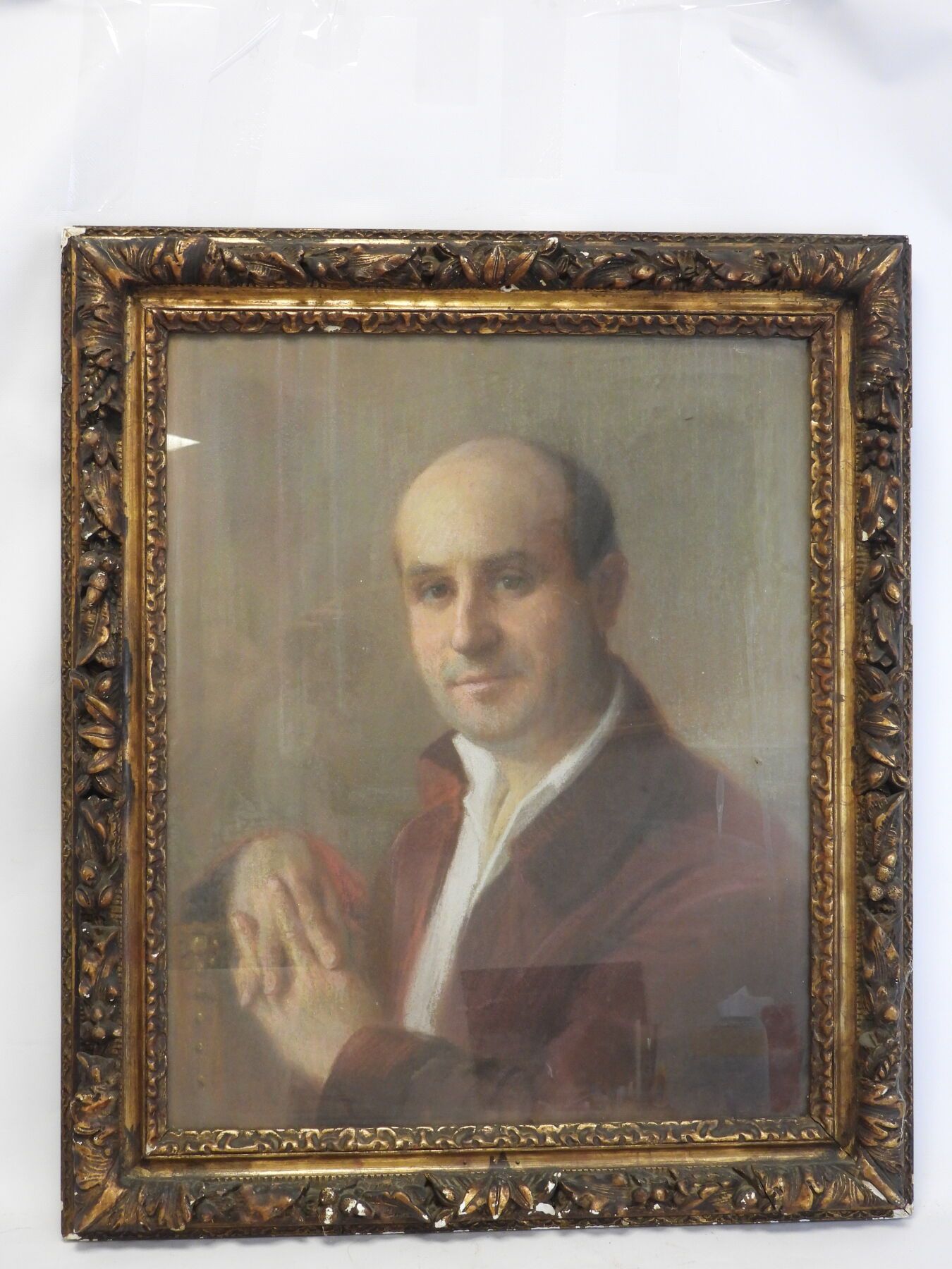 Null ECOLE FRANCAISE du XXème siècle : Portrait d'homme. Pastel sur papier contr&hellip;