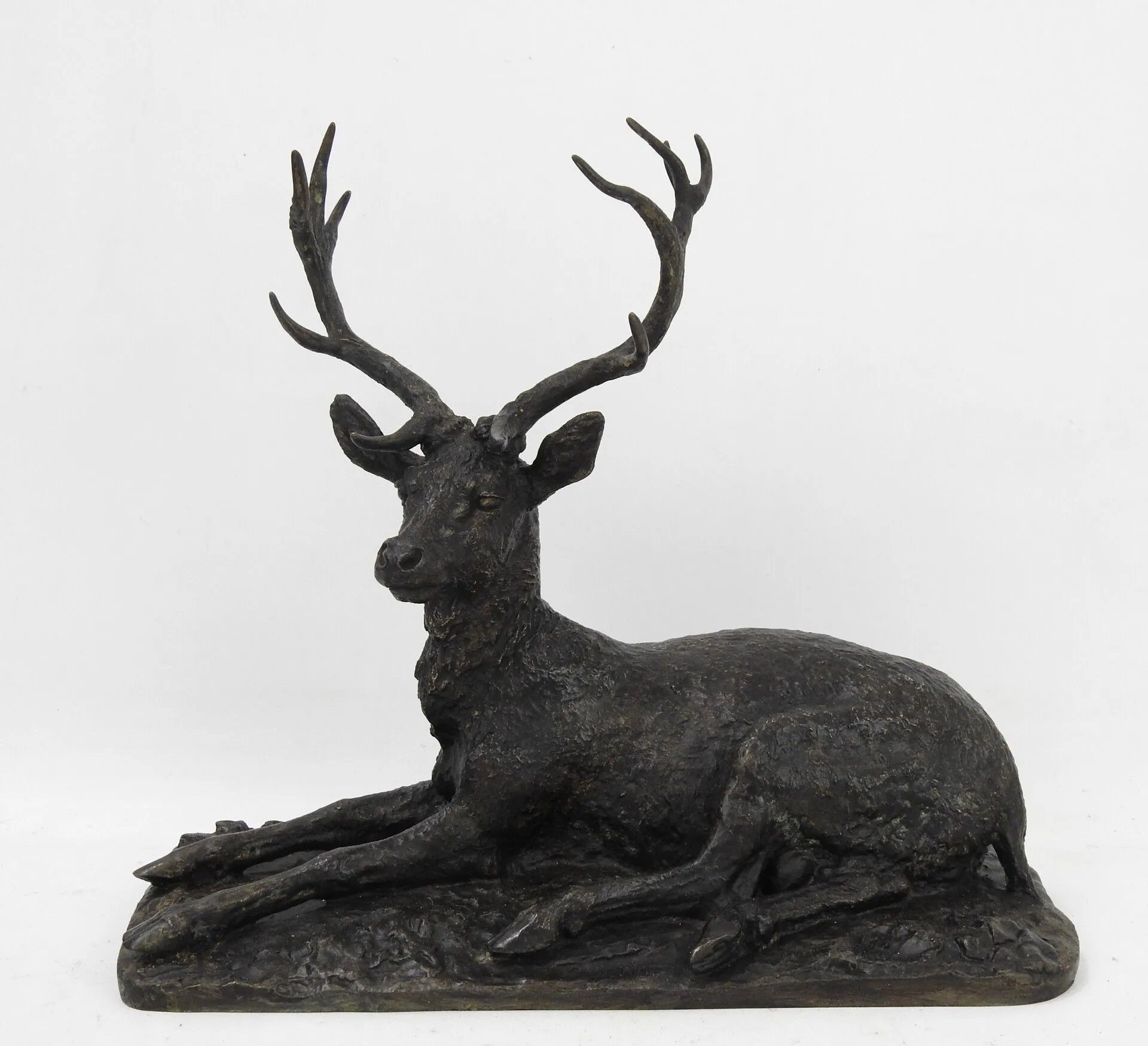Null Christophe FRATIN (1801-1864) : Cerf à la reposée. Epreuve en bronze à pati&hellip;