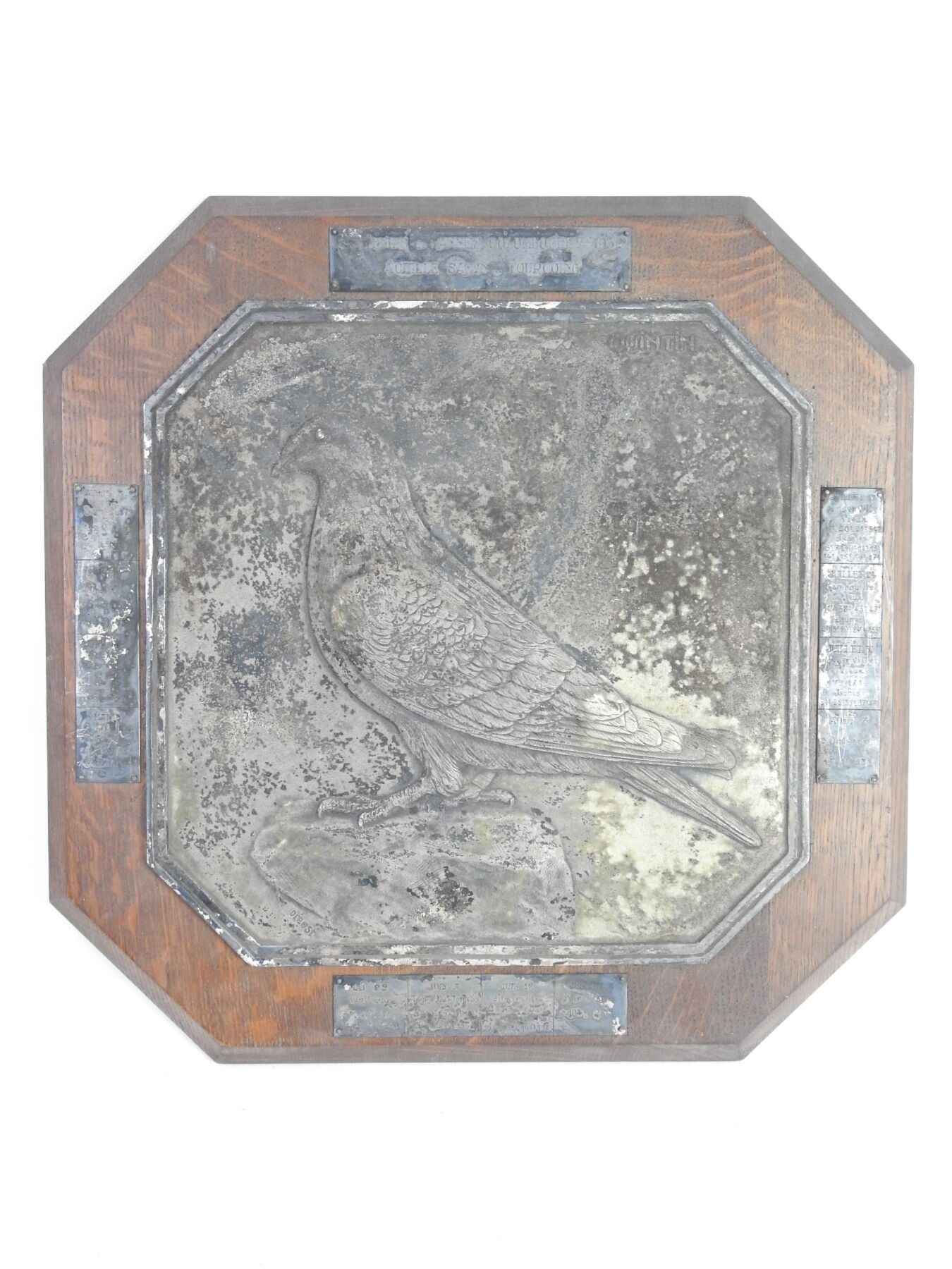 Null PLAQUE octogonale en bronze argenté "Souvenirs de l'année colombophile 1932&hellip;