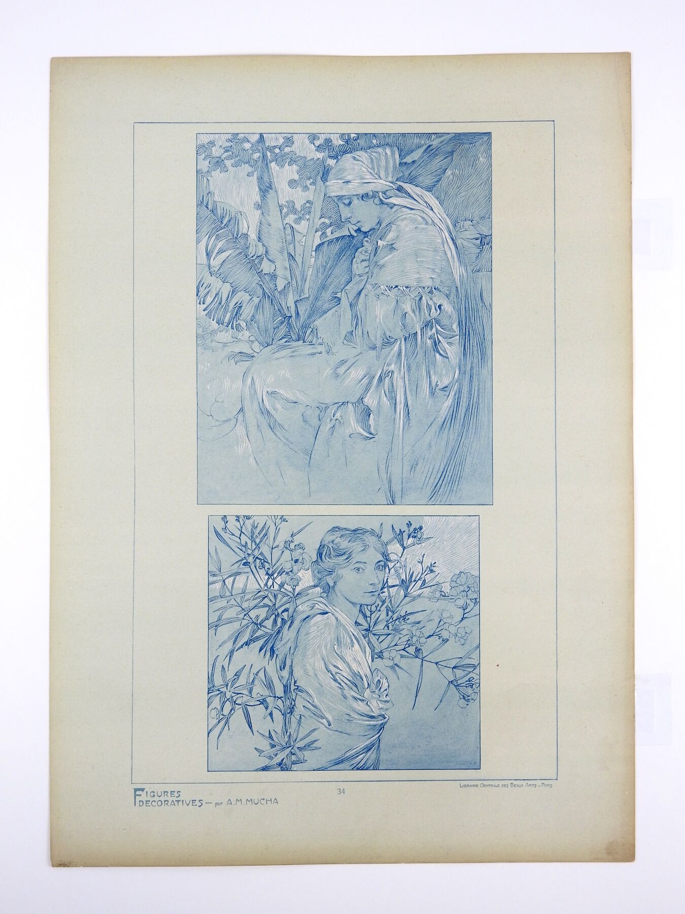 Null 阿尔丰斯-穆夏（1860-1939）。第34号板块表现的是一个女人从数字装饰品中回忆自己。石版画在厚纸上。巴黎，Librairie centrale &hellip;