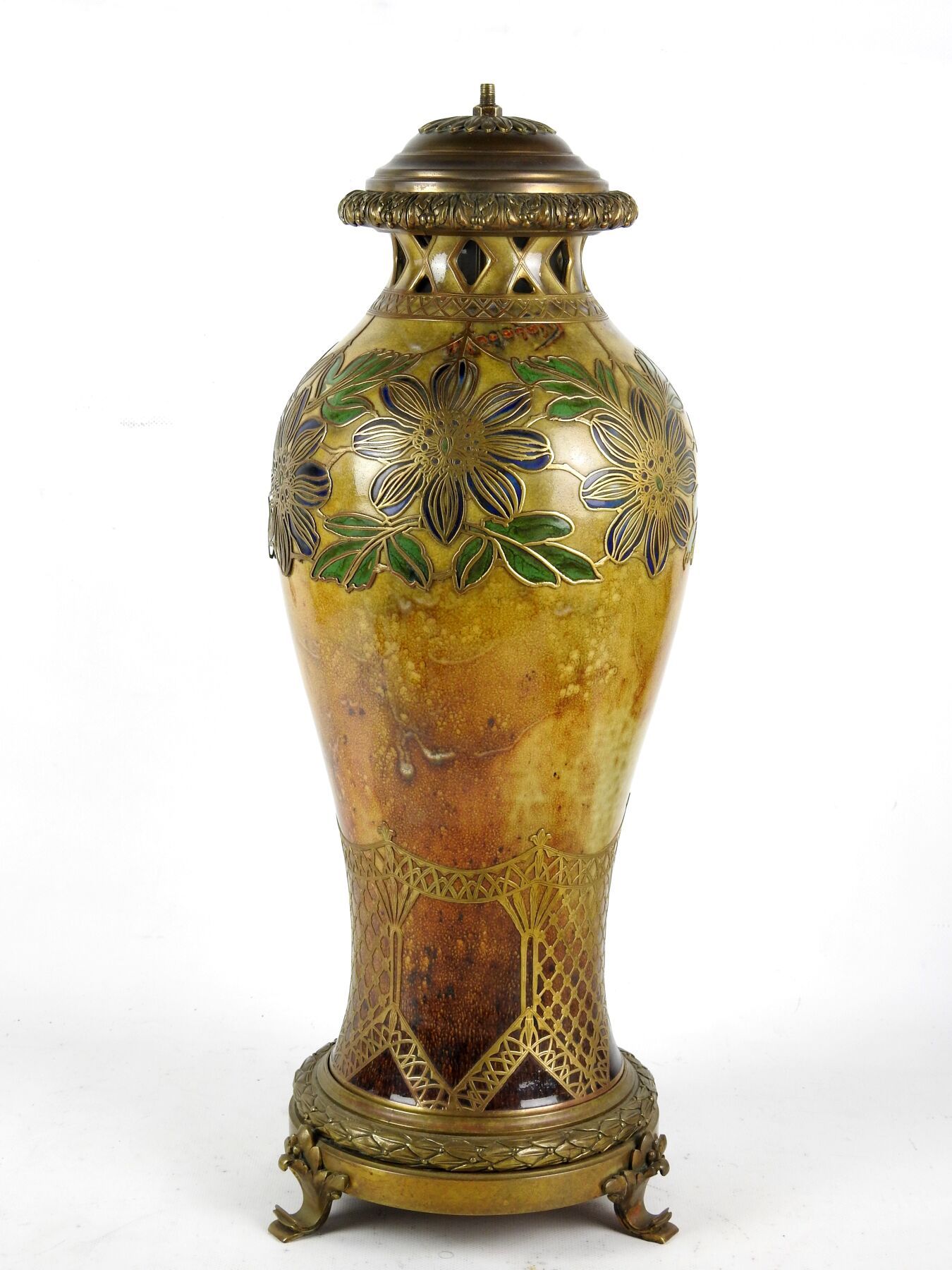 Null IMPORTANT VASE MOUNTED in porcelain with polychrome decoration of flowers a&hellip;