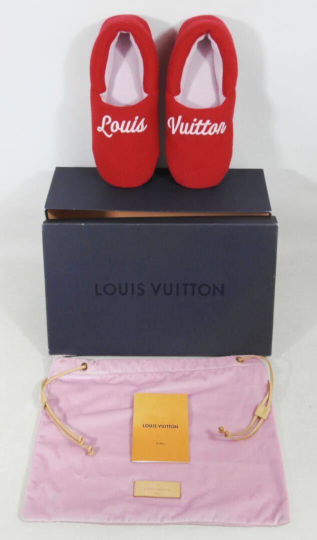 Louis Vuitton Pair of red loafer Size : 38 With its dust…