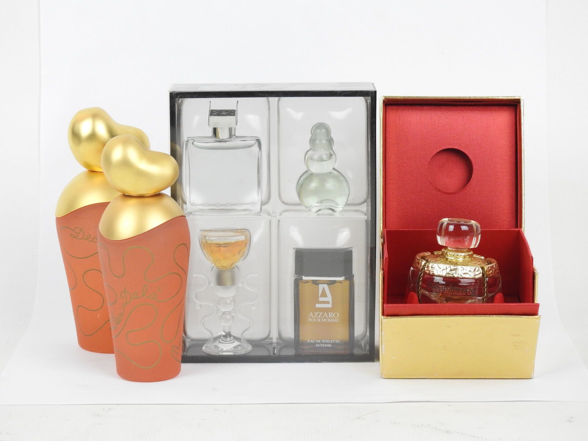 Null LOT von Parfums bestehend aus: CHANEL Coco Eau de Parfum, FERRE Eau de Toil&hellip;