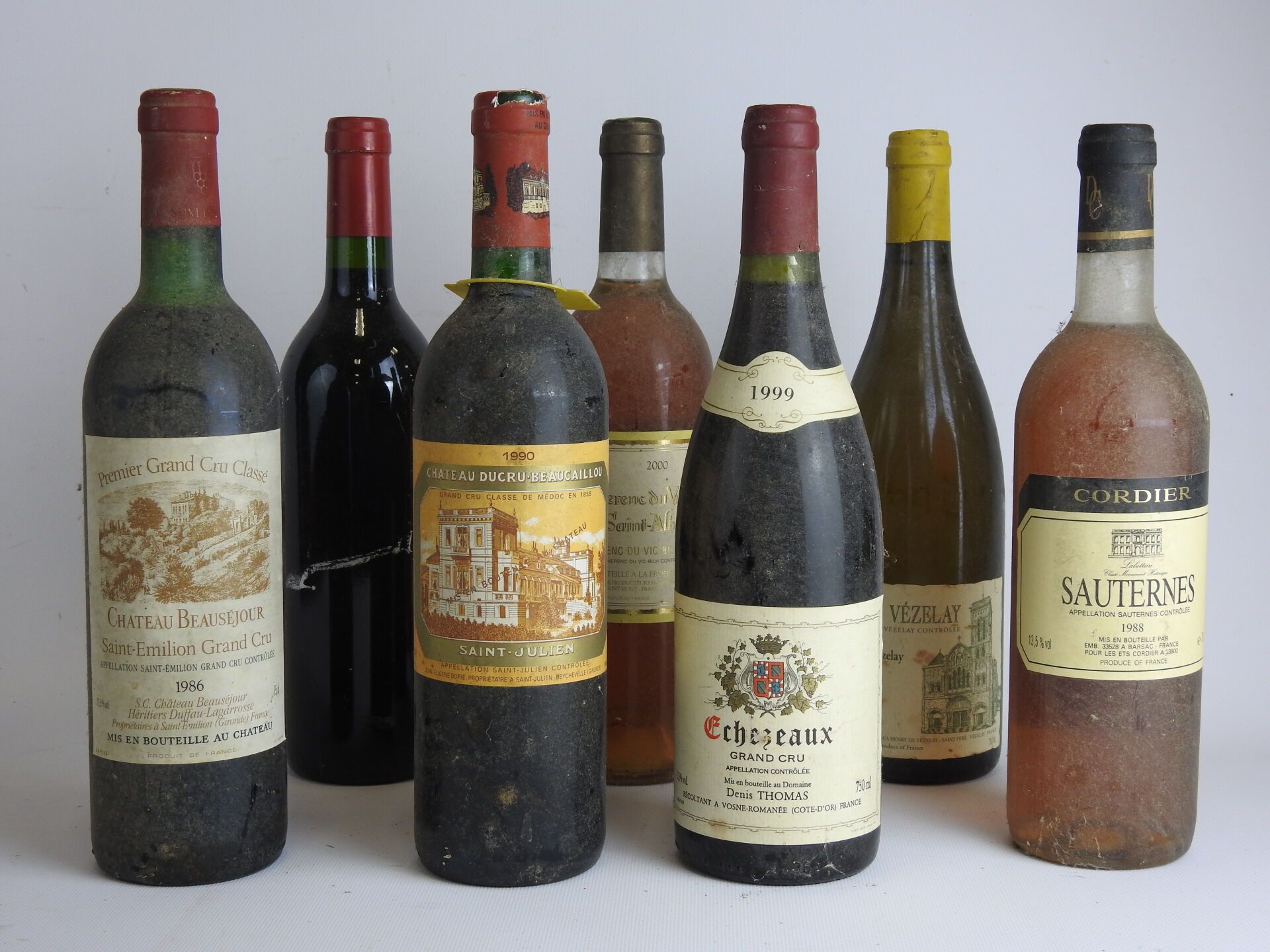 Null 7 bouteilles dont Chateau Ducru-Beaucaillou Saint Julien 1990 - Sauternes C&hellip;