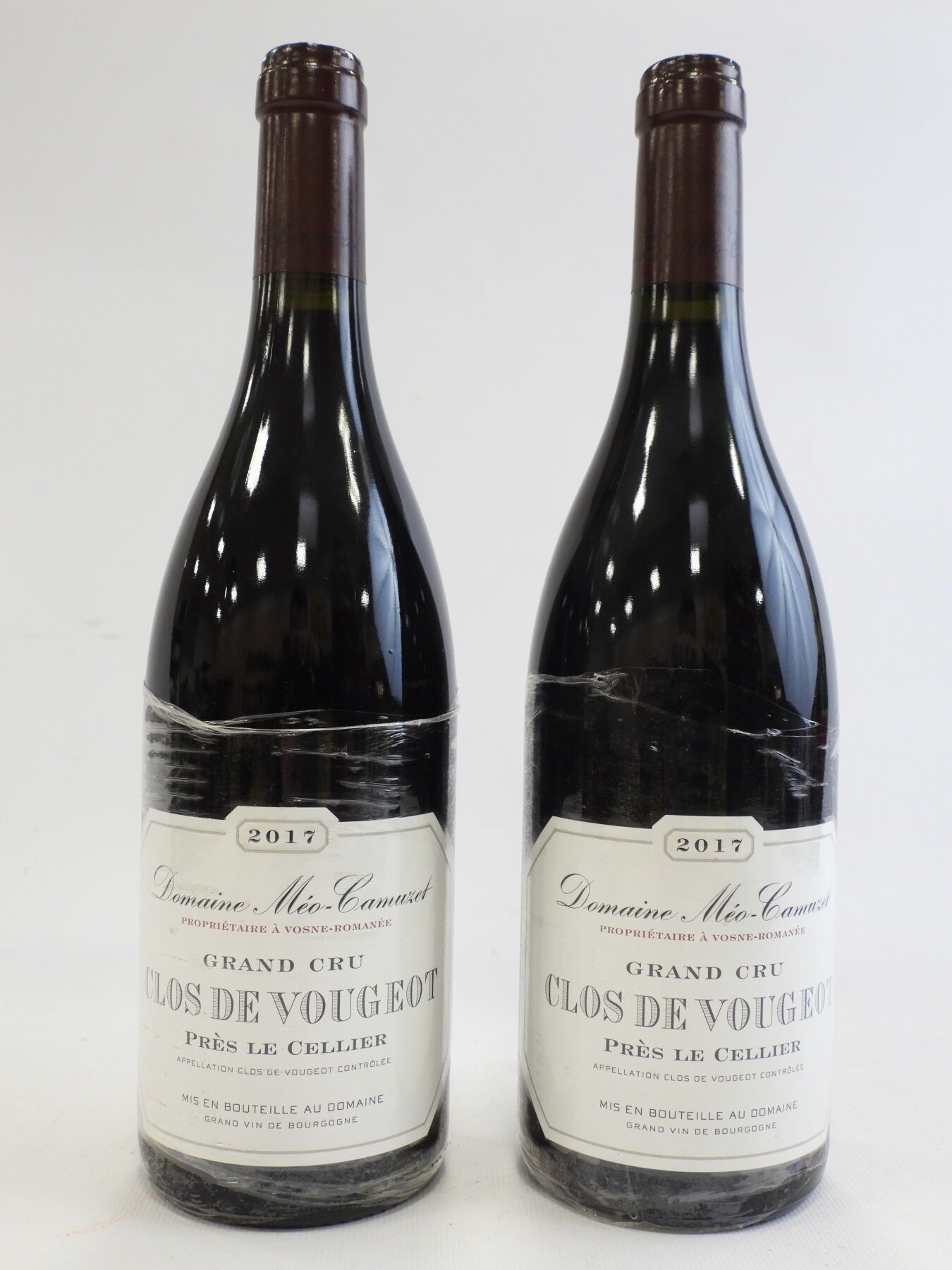 Null 2 bouteilles Clos de Vougeot Près le Cellier Meo Camuzet 2017.