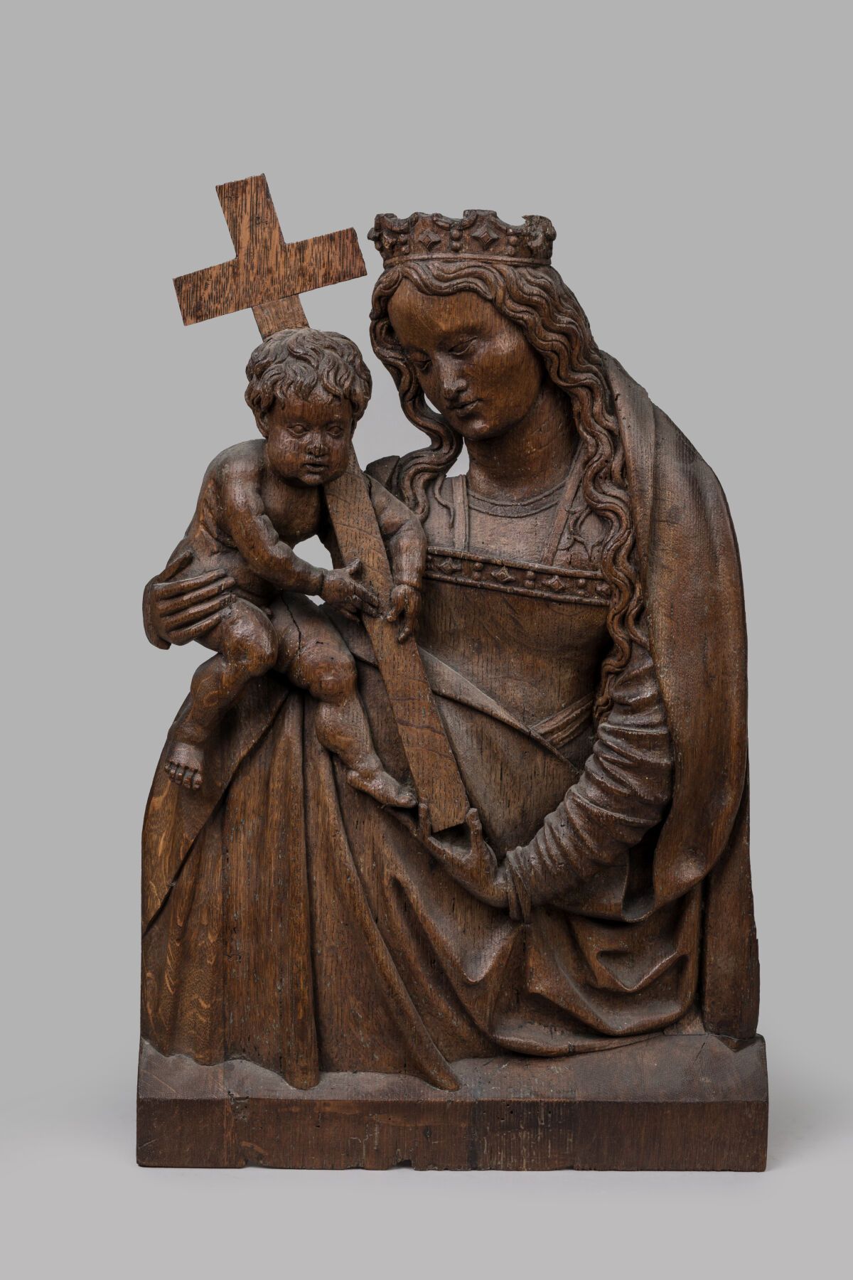 Null Haut relief en chêne représentant la Vierge à l'Enfant
Entourage de Conrad &hellip;