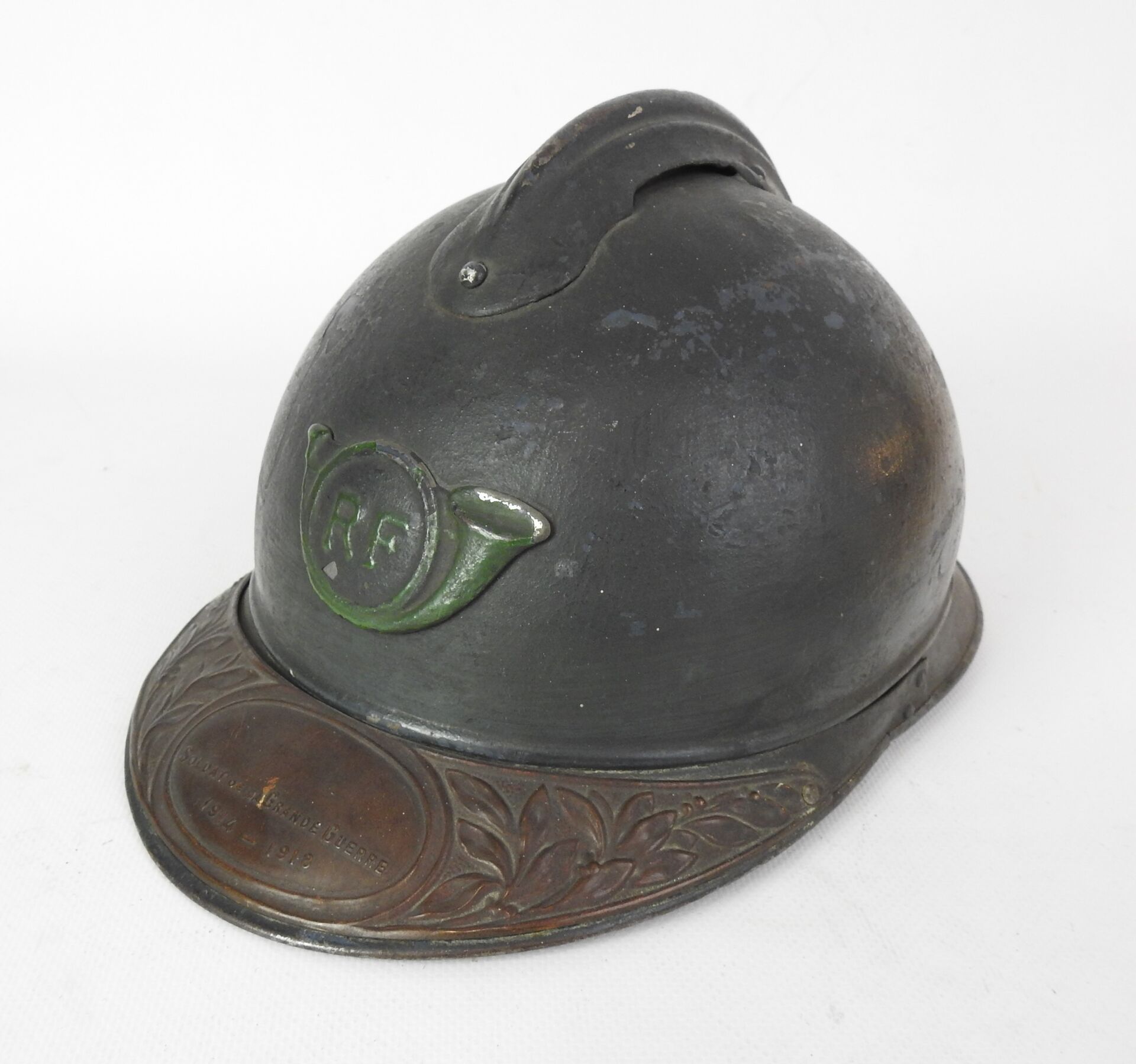 Null 狩猎者。阿德里安头盔，1915年的钢制头盔，蓝色的地平线，用刷子重新刷成深色的哑光，武器的正面标志又被重新刷成了绿色，第一种类型的内部帽子，黑色的皮革&hellip;