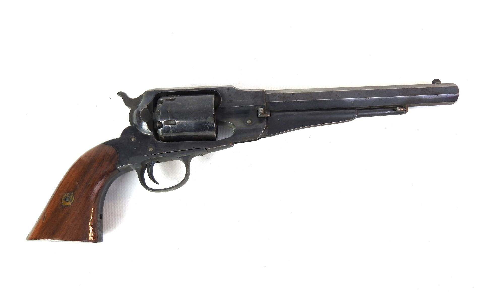 Null ETATS-UNIS. Revolver REMINGTON NEW MODEL 1858 cal. 44 PN, carcasse fermée e&hellip;