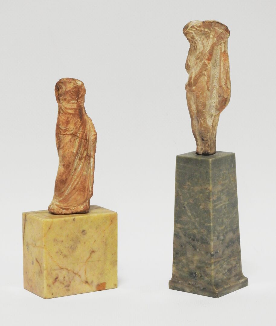 Null TANAGRA
Corps et buste représentant une figure féminine hellénistique en te&hellip;