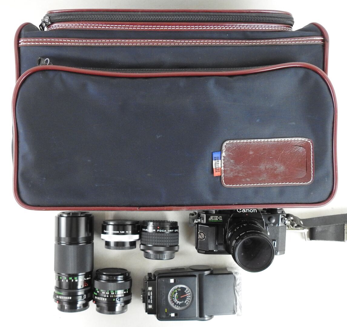 Null PHOTOGRAPHIE
Lot comprenant appareil photo Canon AE-1 Program avec nombreux&hellip;