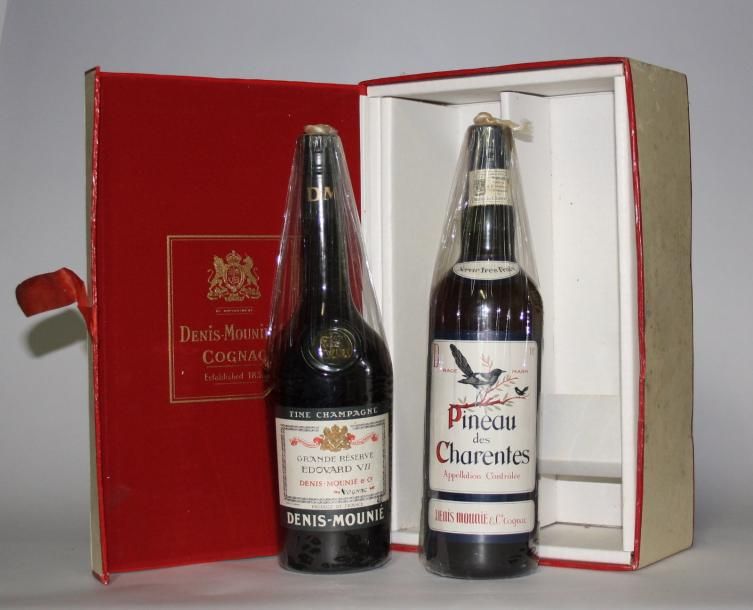 Null COFFRET de 2 bouteilles de la maison DENIS MOUNIE :

1 Cognac Fine Champagn&hellip;