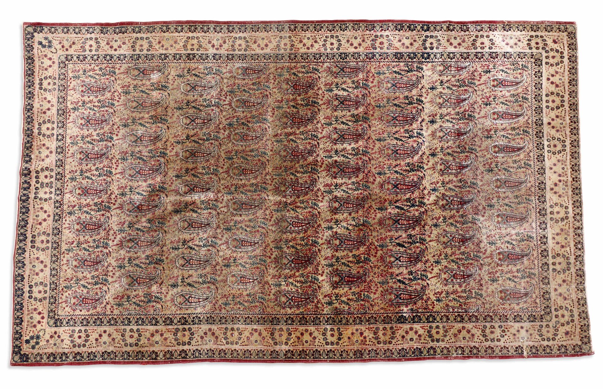 Lotto di tre tappeti composto da, 一块Shirvan Perepedil地毯，高加索地区20世纪初，119x79厘米。 一块南&hellip;