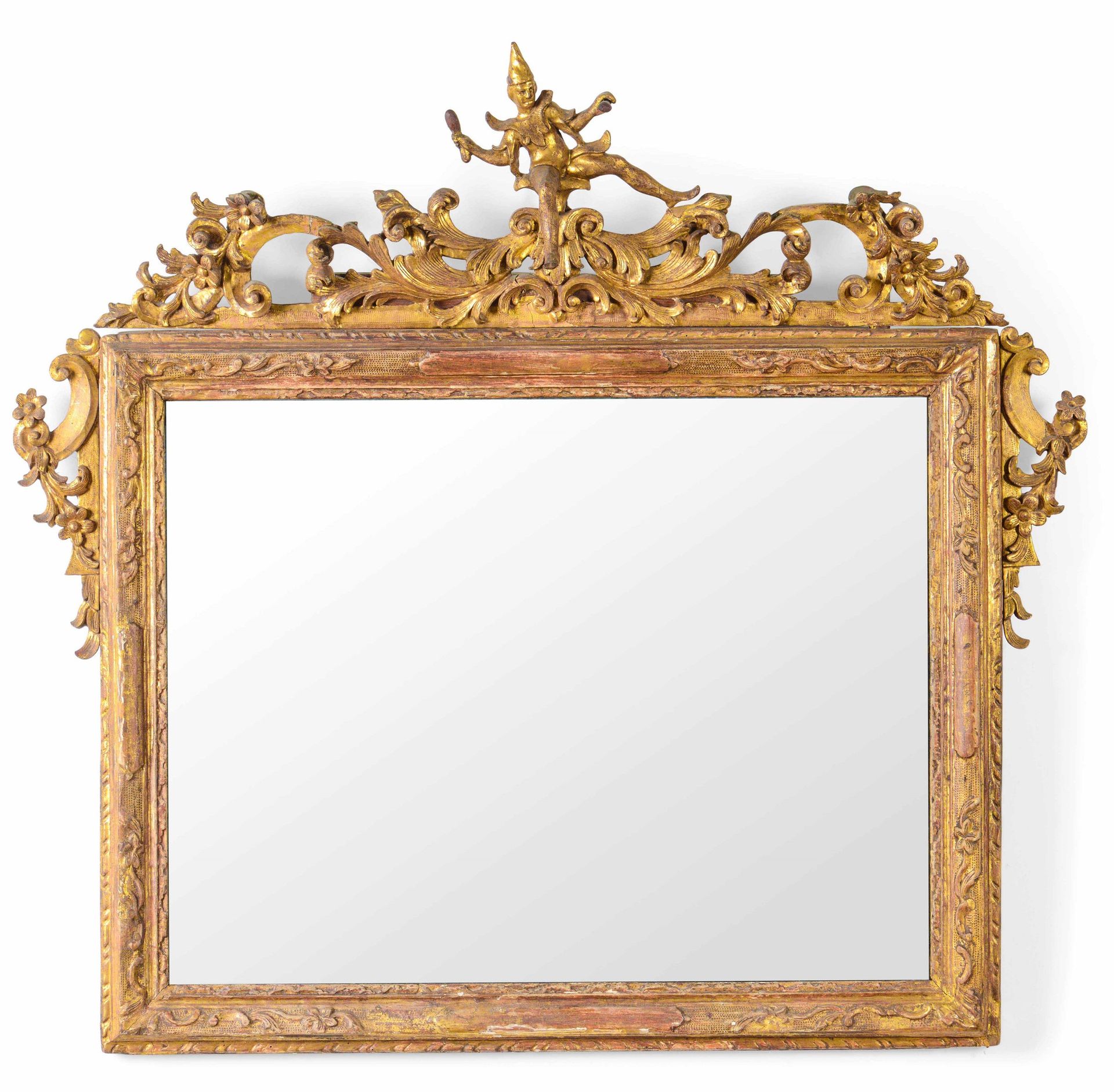 Specchiera in legno intagliato e dorato, Venezia XVIII secolo, 104x114 cm Cimasa&hellip;