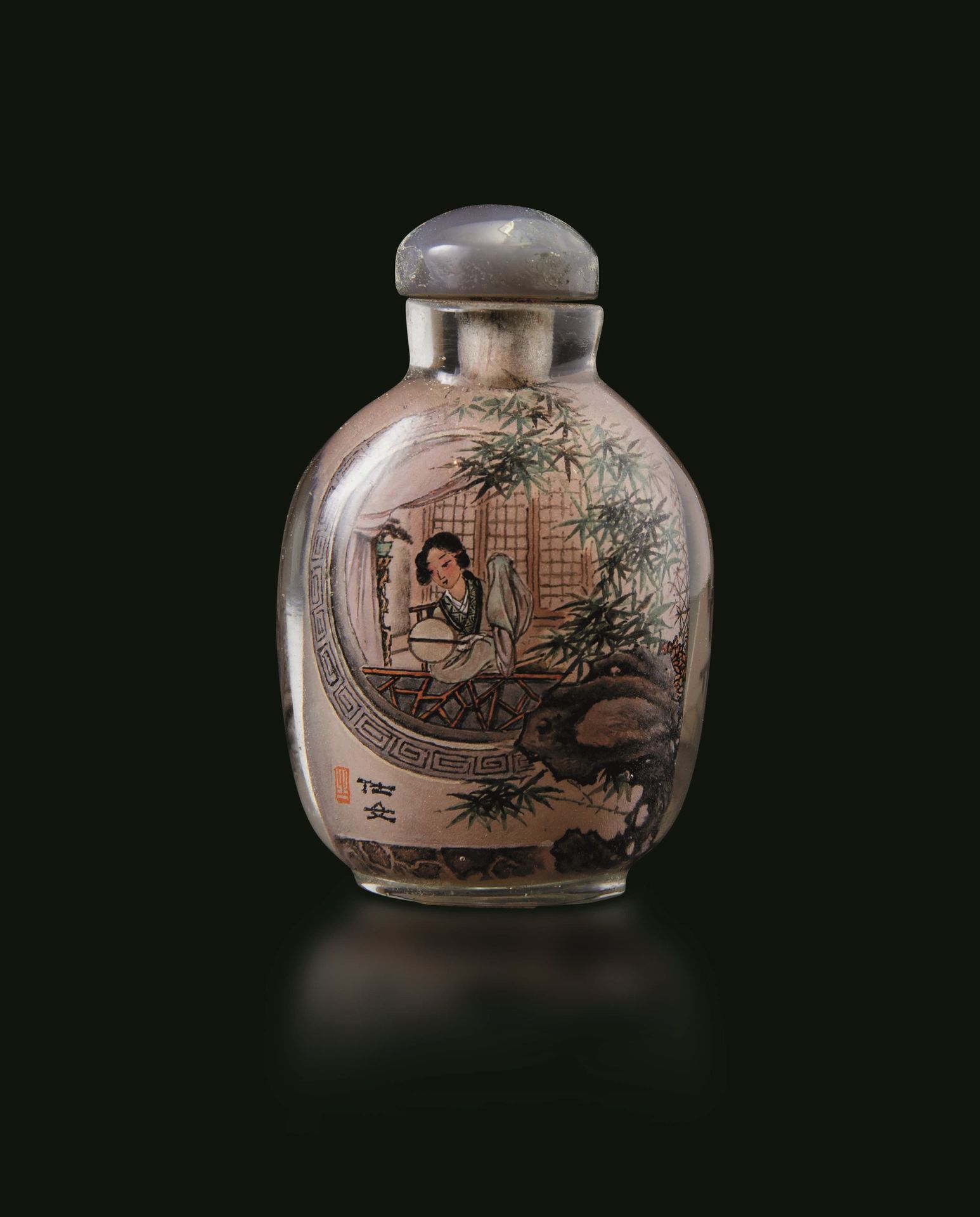 A glass snuff bottle, China, 1900s H 7cm