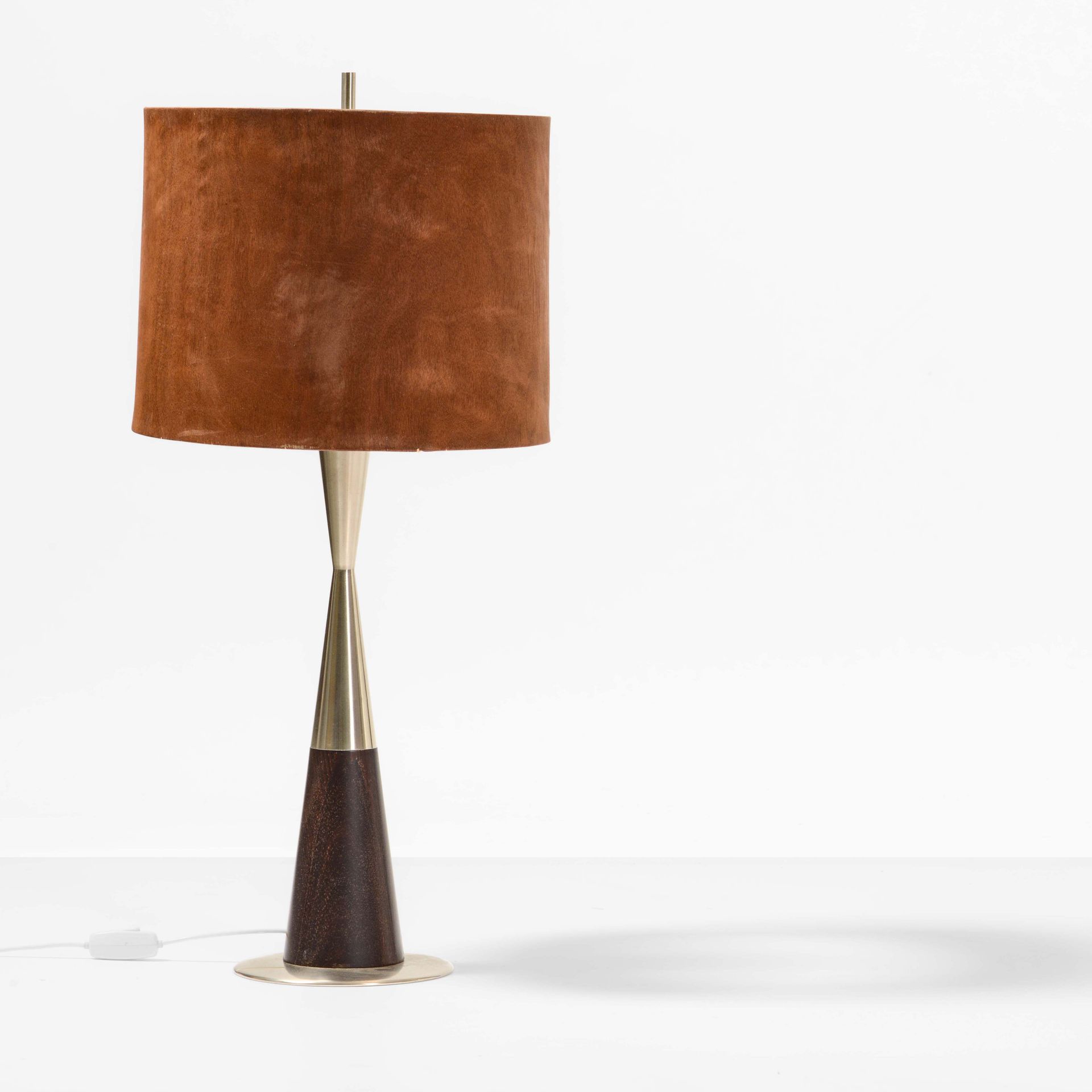 Stilnovo, Lampada da tavolo con struttura in metallo e legno, paralume in tessut&hellip;