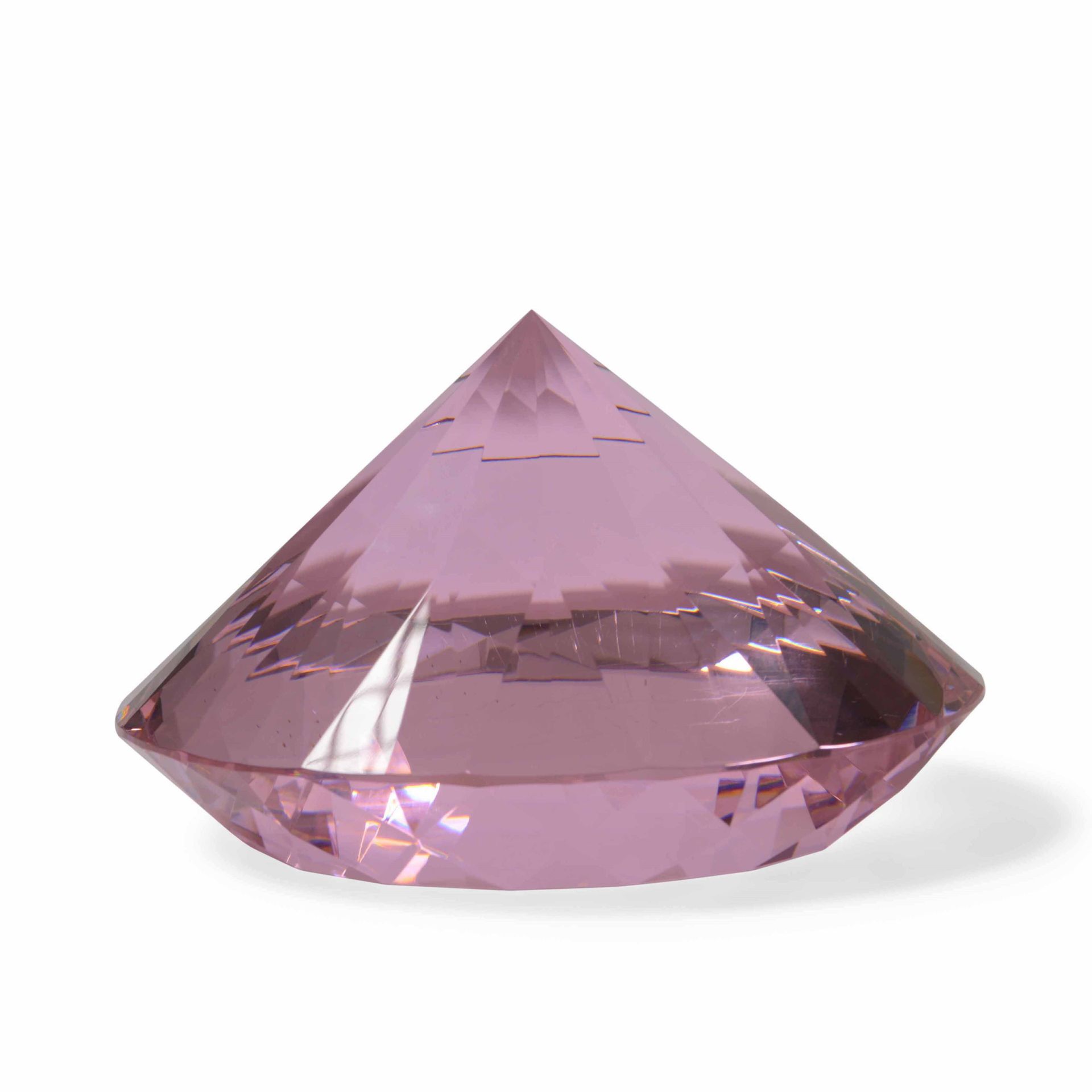 Fermacarte a forma di diamante in cristallo colorato molato., 意大利制作。1970年 约20x12&hellip;