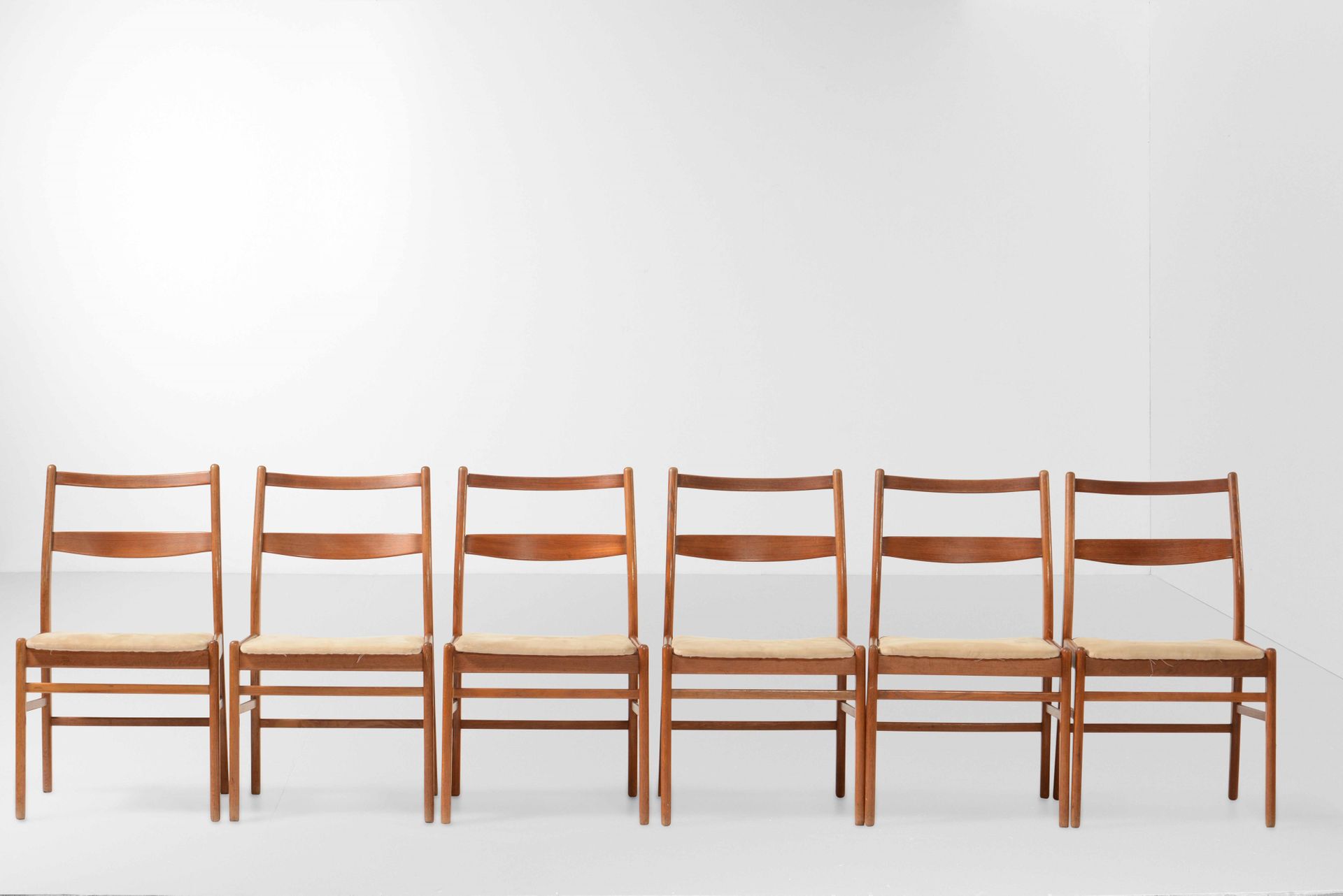 Nils Jonsson, Six chairs with wooden frame and fabric cover. Made in Italy, ca. &hellip;