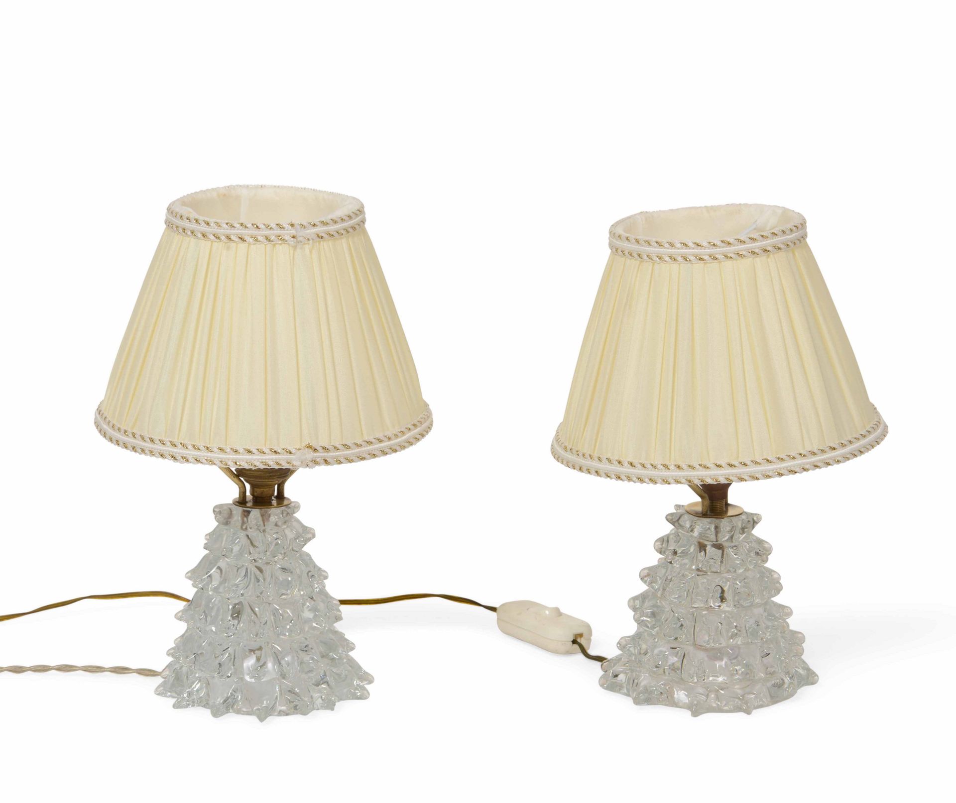 Barovier e Toso, Coppia di lampade da tavolo con base in vetro di Murano rostrat&hellip;