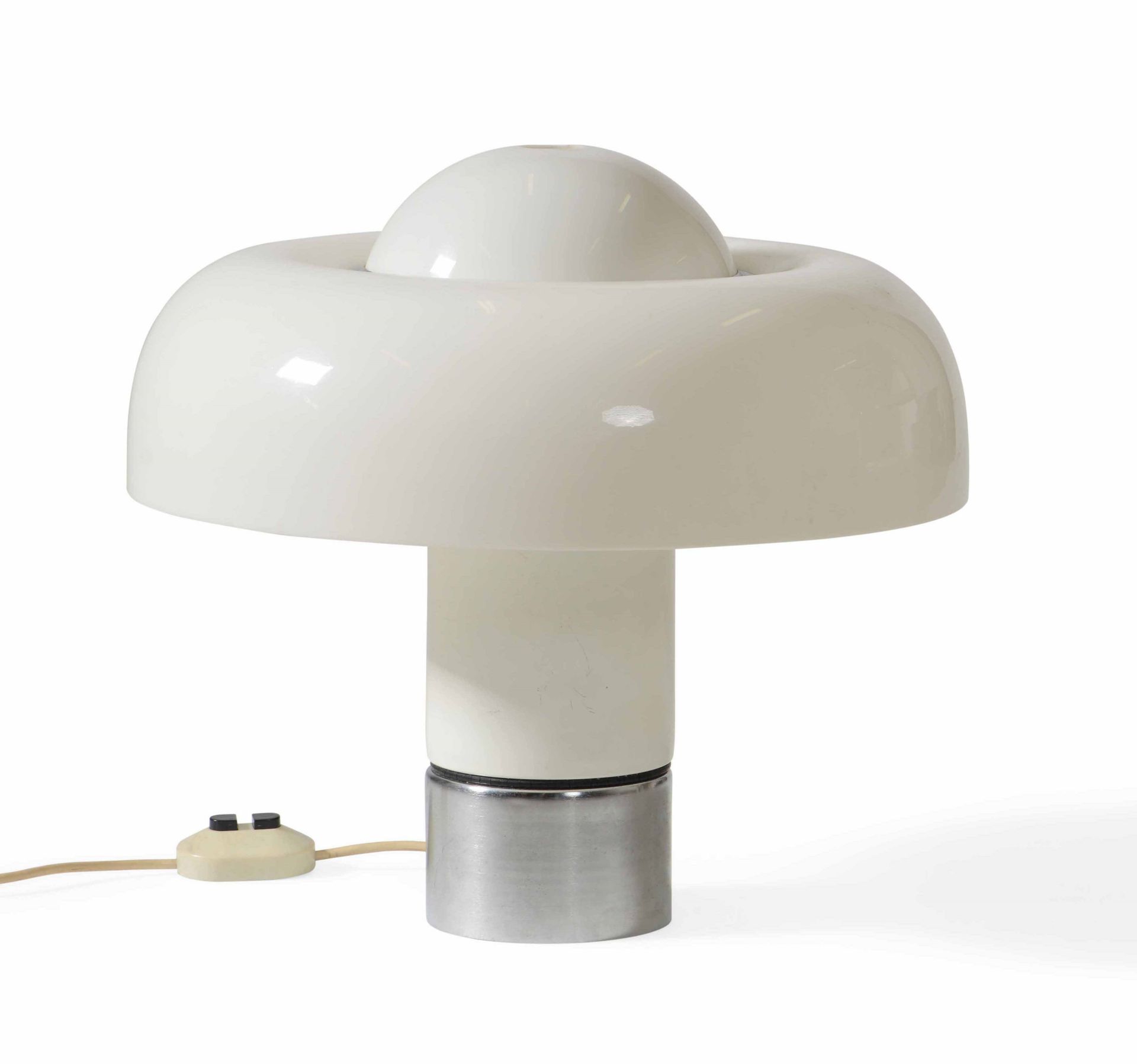 Luigi Massoni, Brumbry table lamp in lacquered and chromium-plated metal, diffus&hellip;