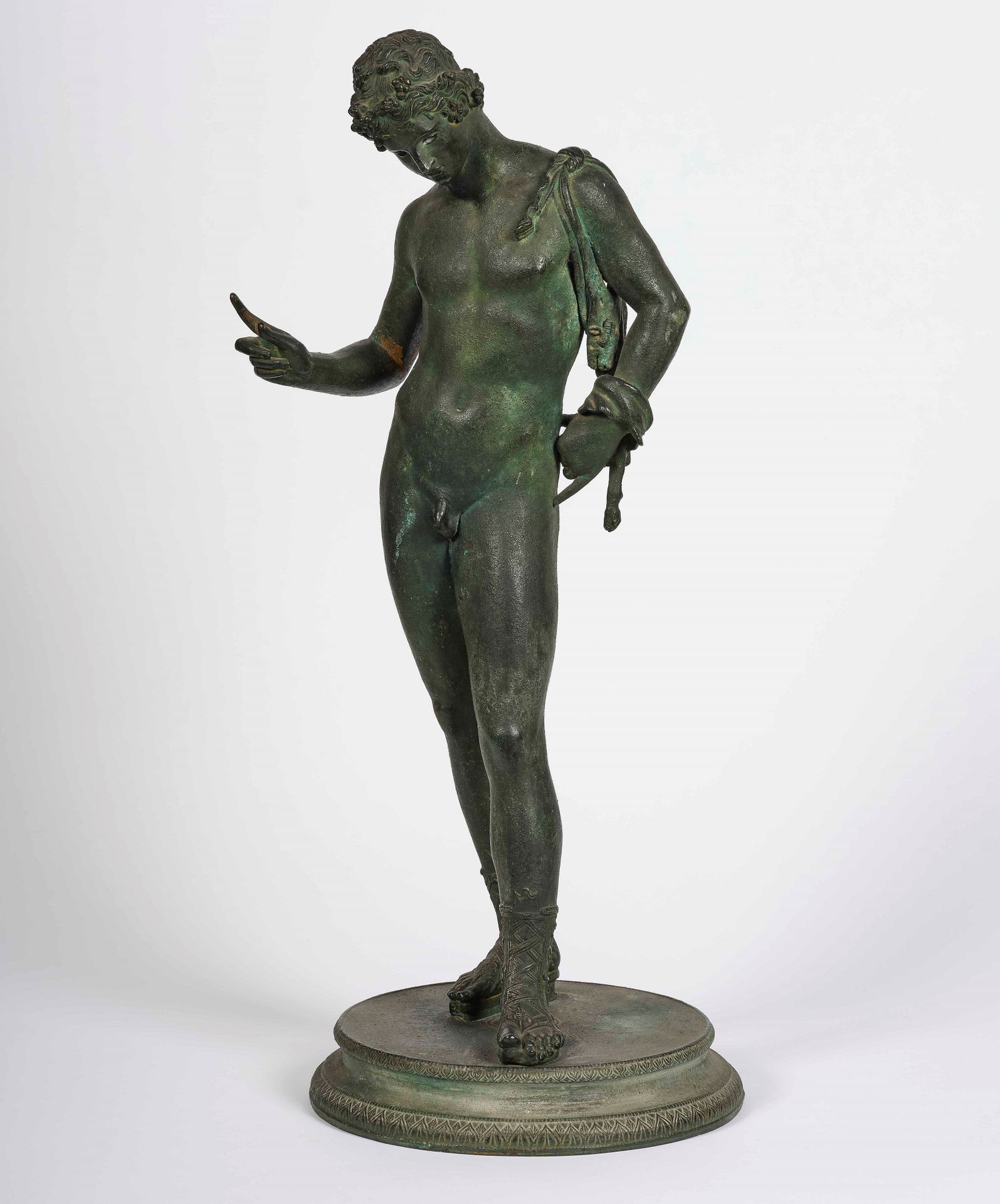 Narciso. Bronzo fuso e patinato. Fonditore italiano del XIX-XX secolo Höhe 62 cm