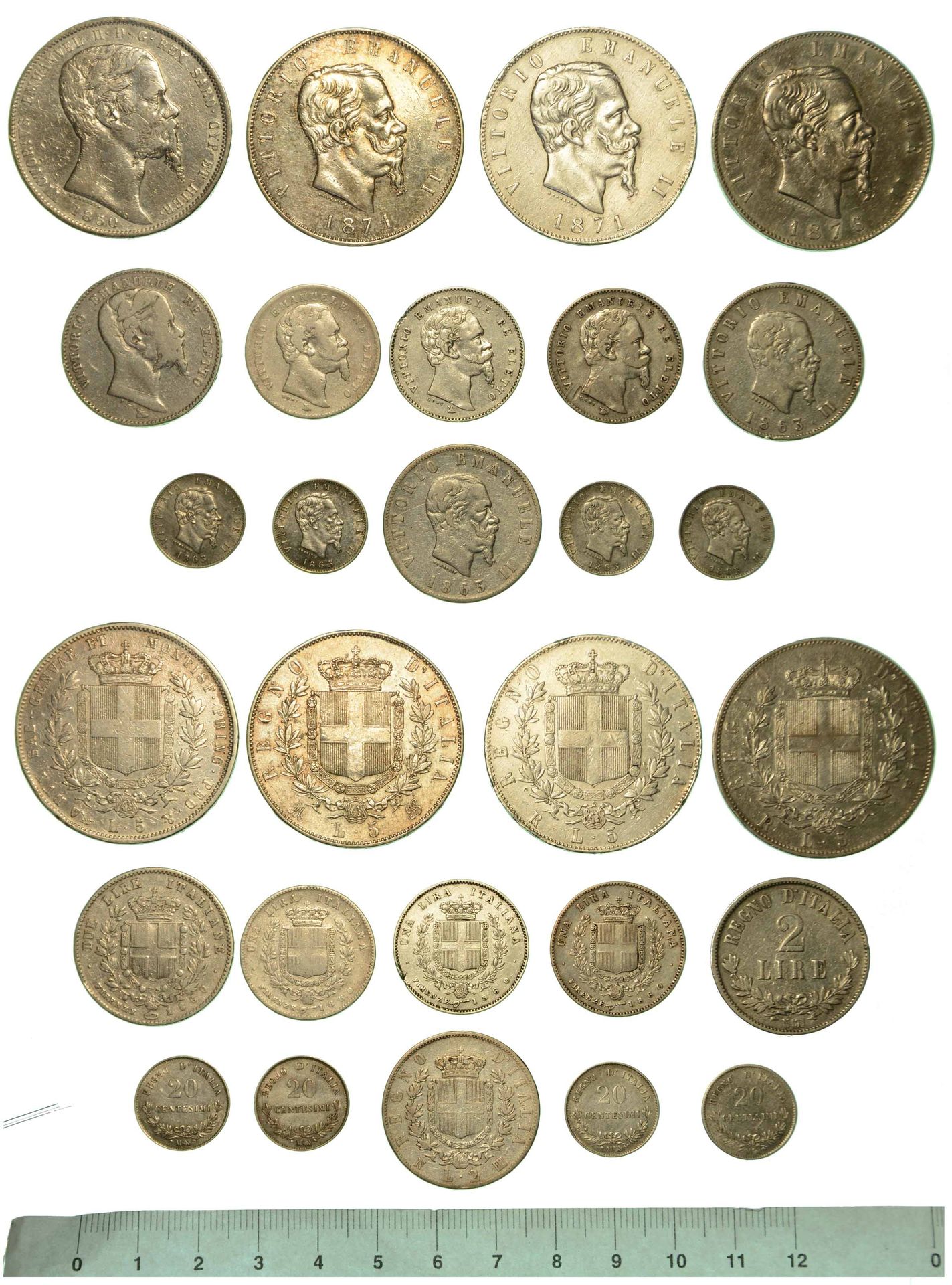 Casa Savoia 撒丁岛和意大利王国。十四枚硬币的拍品。
萨瓦（撒丁王国）的维克多-伊曼纽尔二世，1849-1861。1850年5里拉。热那亚。萨瓦的维托&hellip;