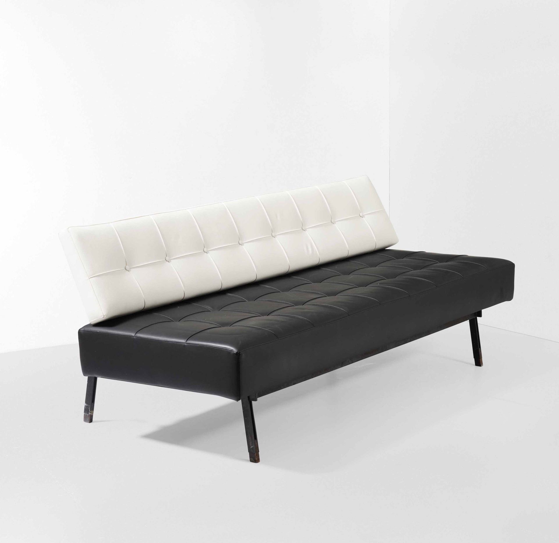 GIANFRANCO FRATTINI Sofa mod. 872 with lacquered metal frame, wood details and l&hellip;